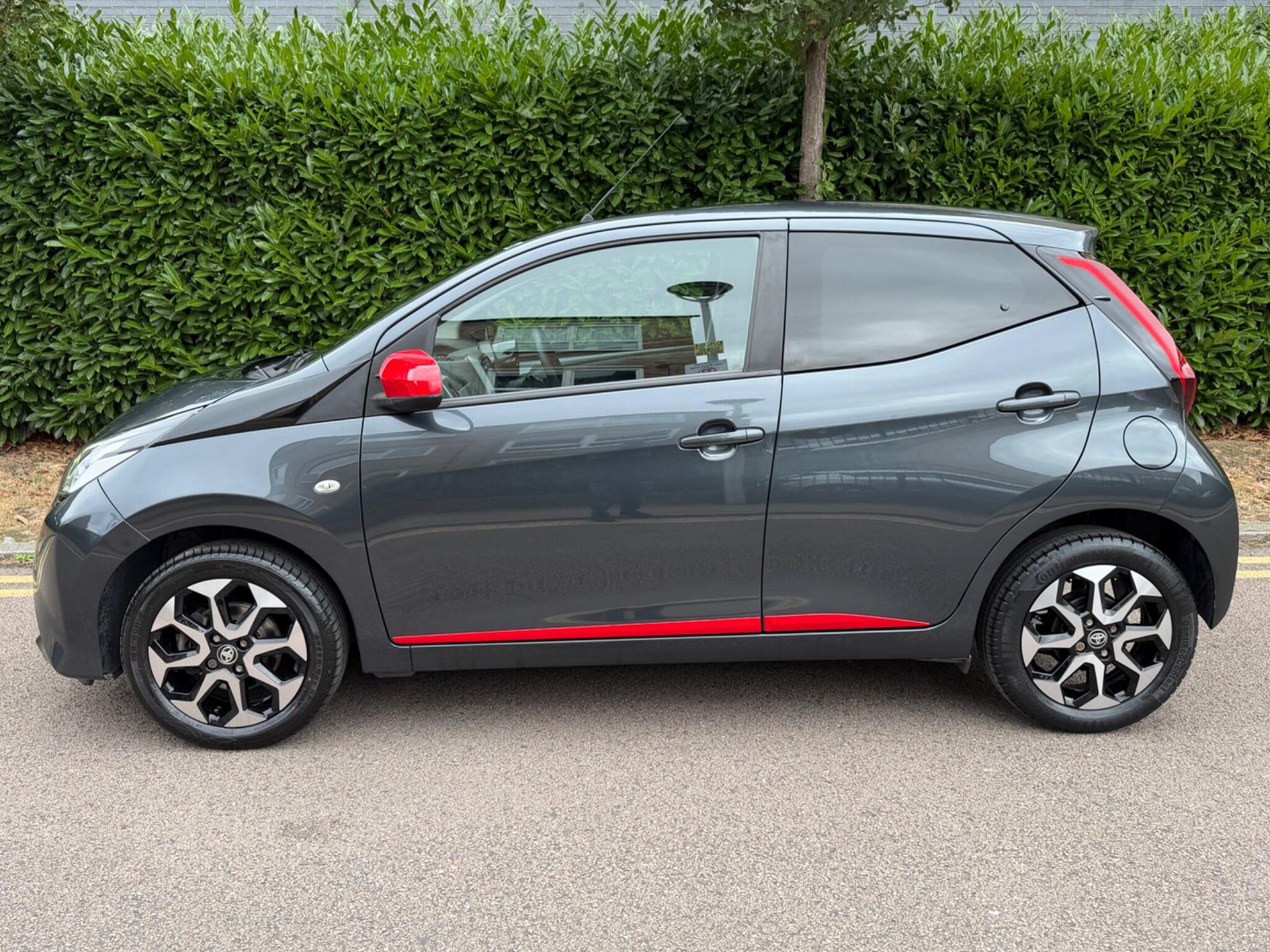 Toyota Aygo view 8
