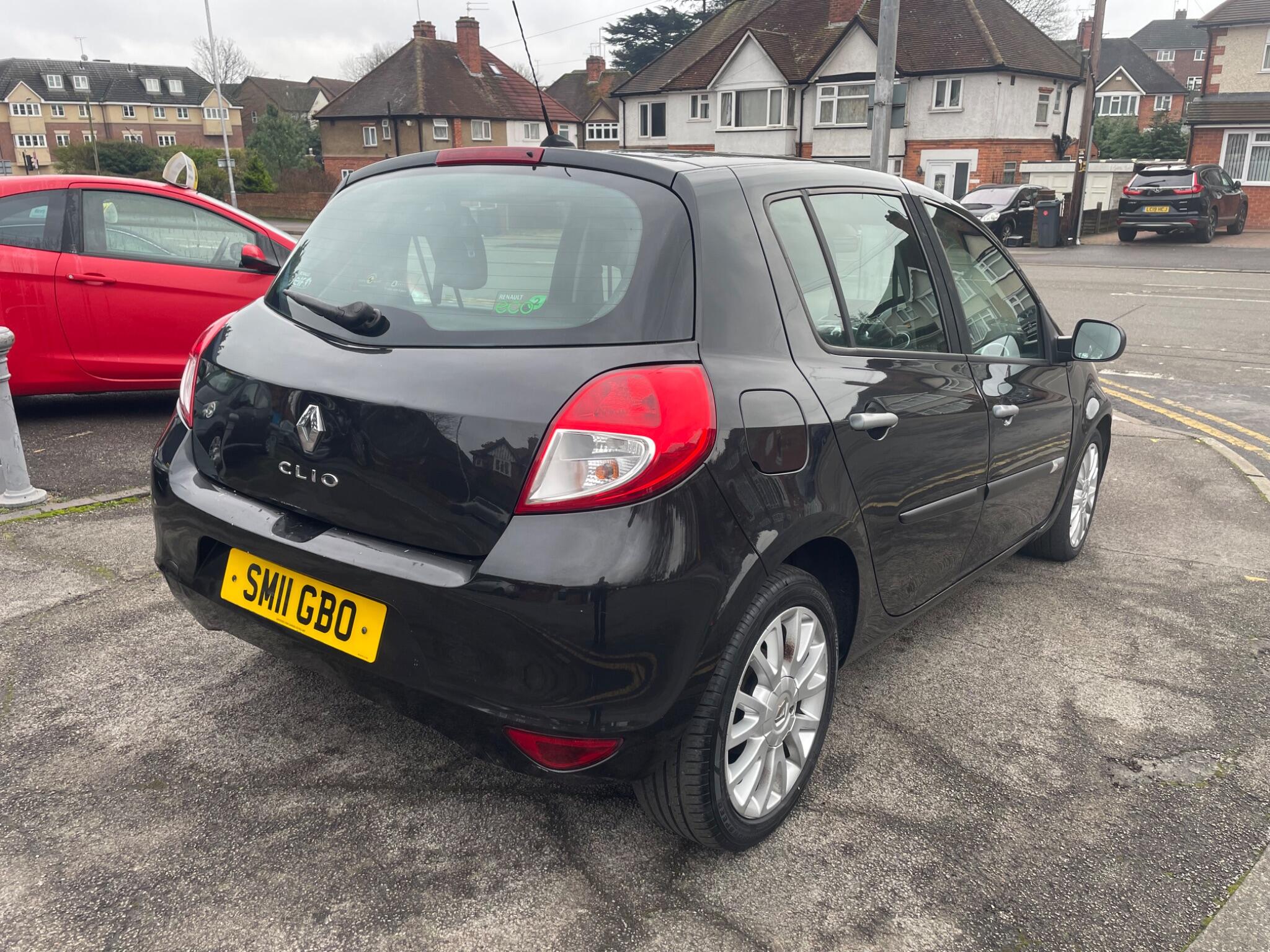 2011 Renault Clio image 16
