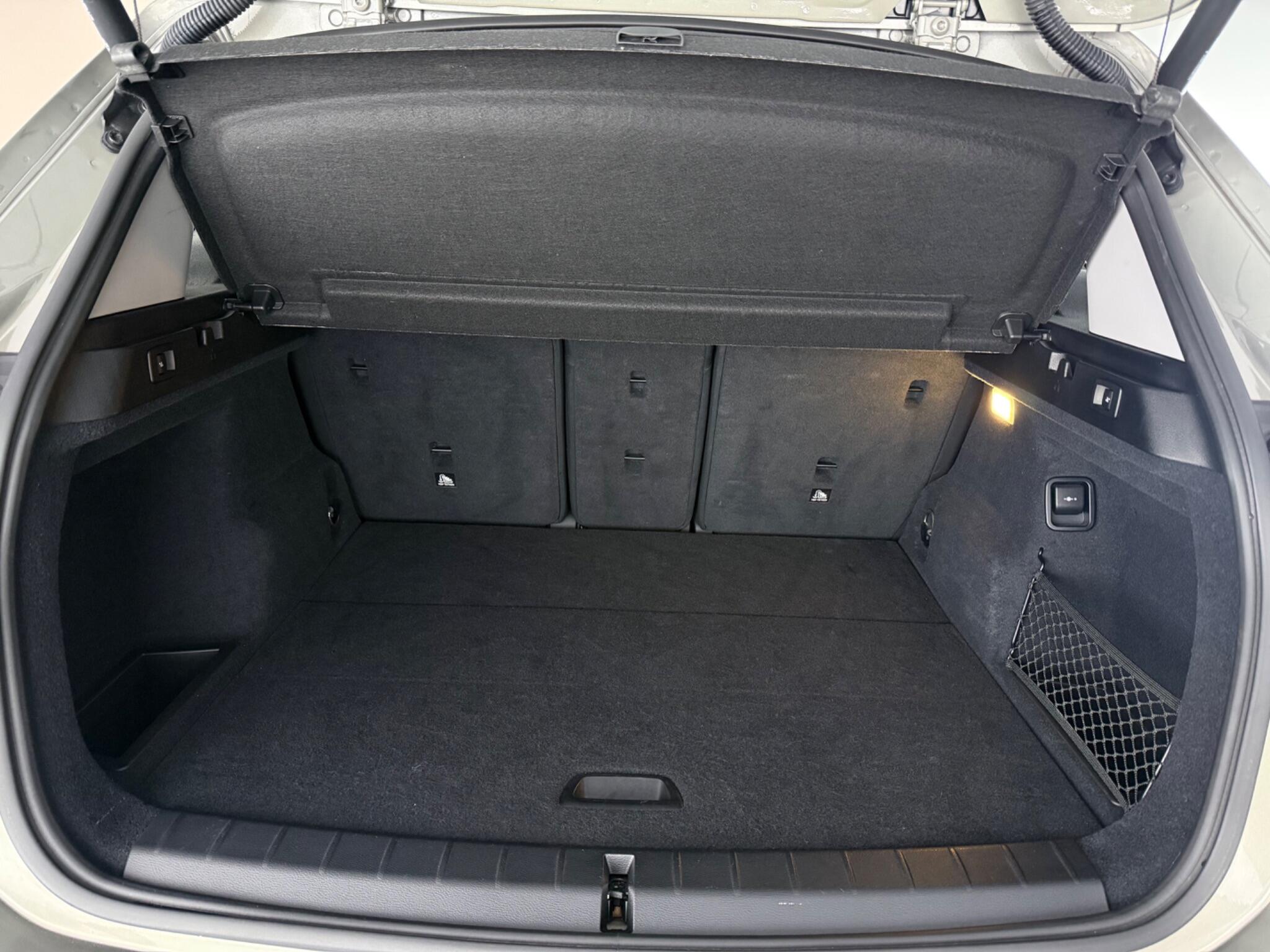 BMW X1 view 11