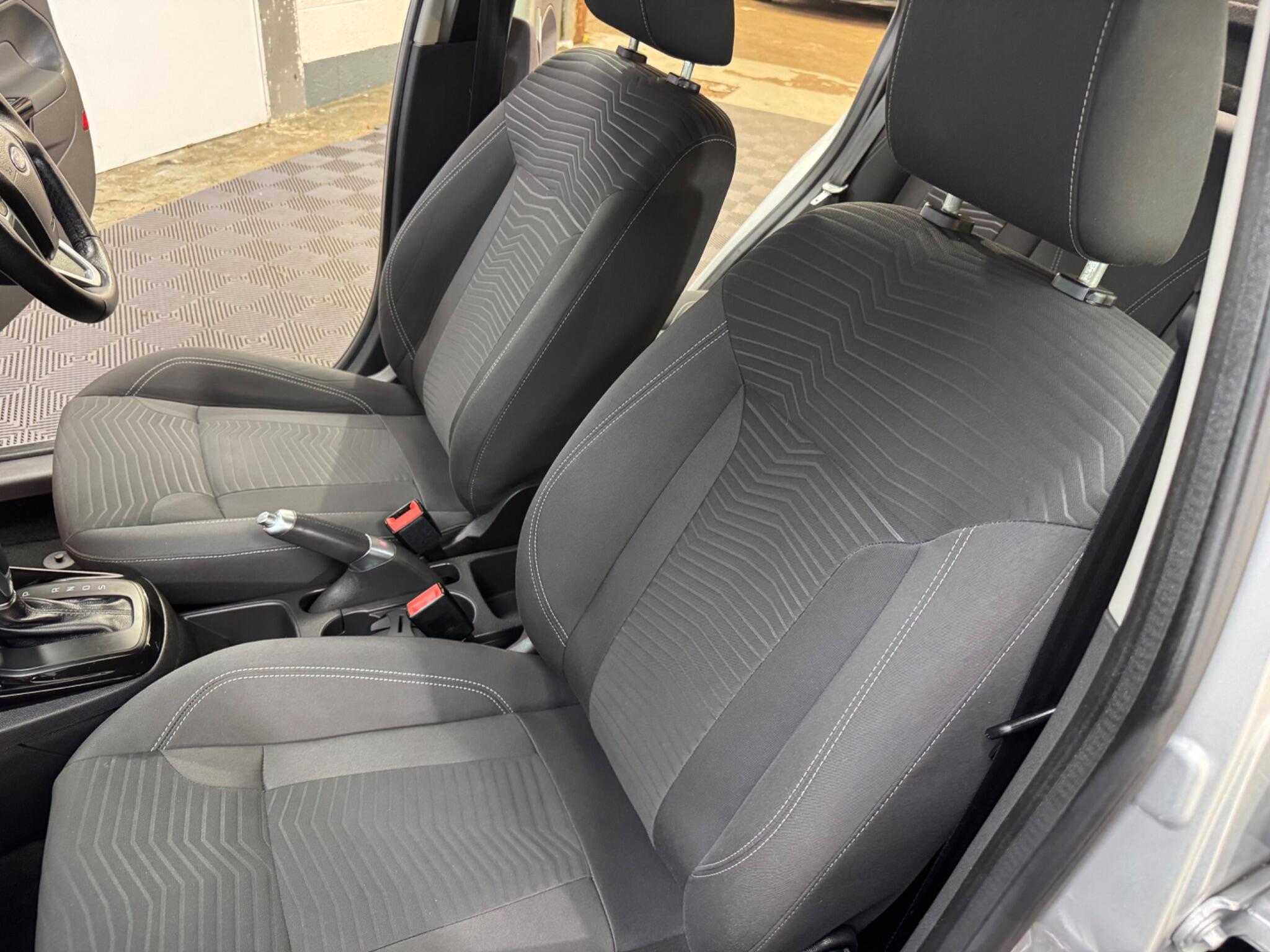 Ford Fiesta view 42