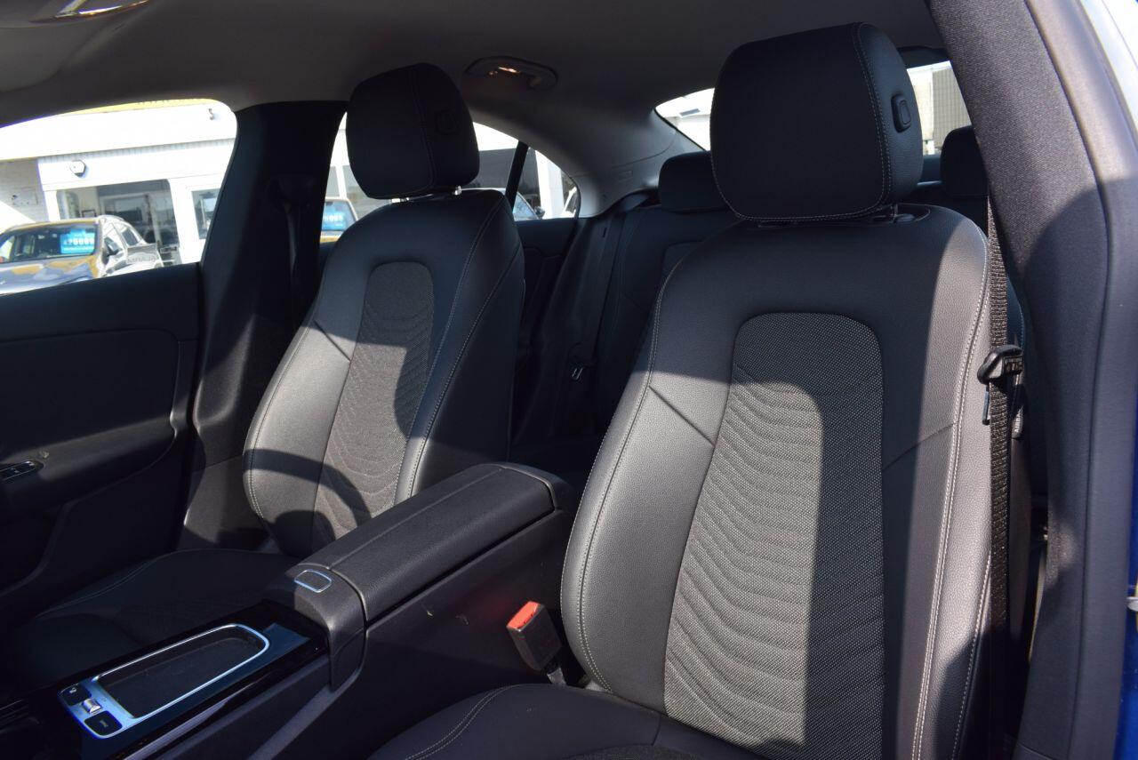 Mercedes-Benz Cla view 18
