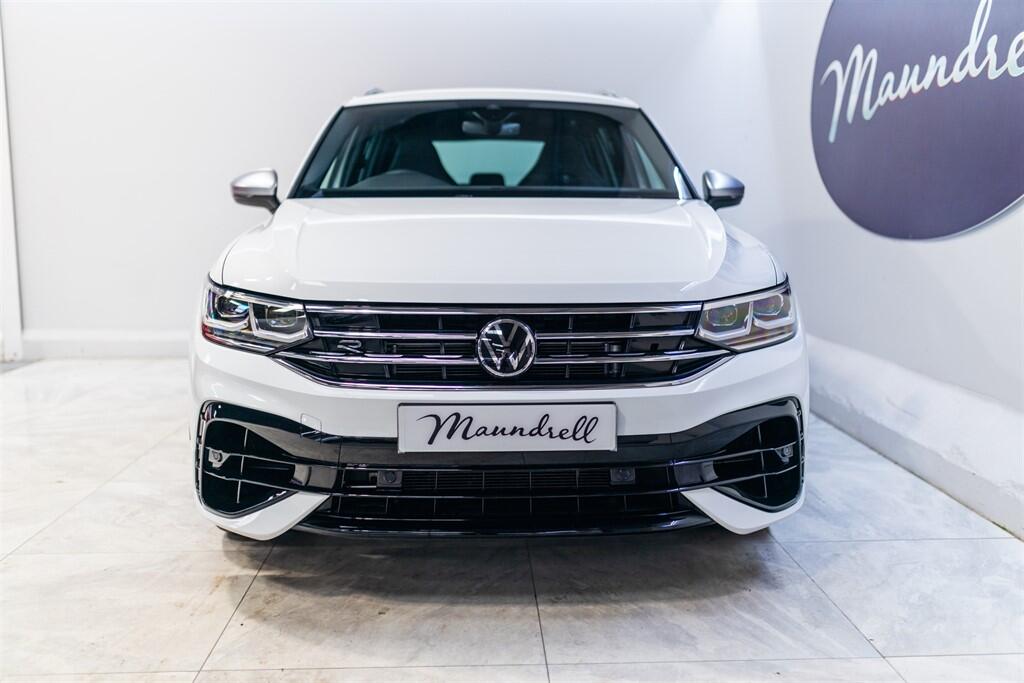 Volkswagen Tiguan view 5