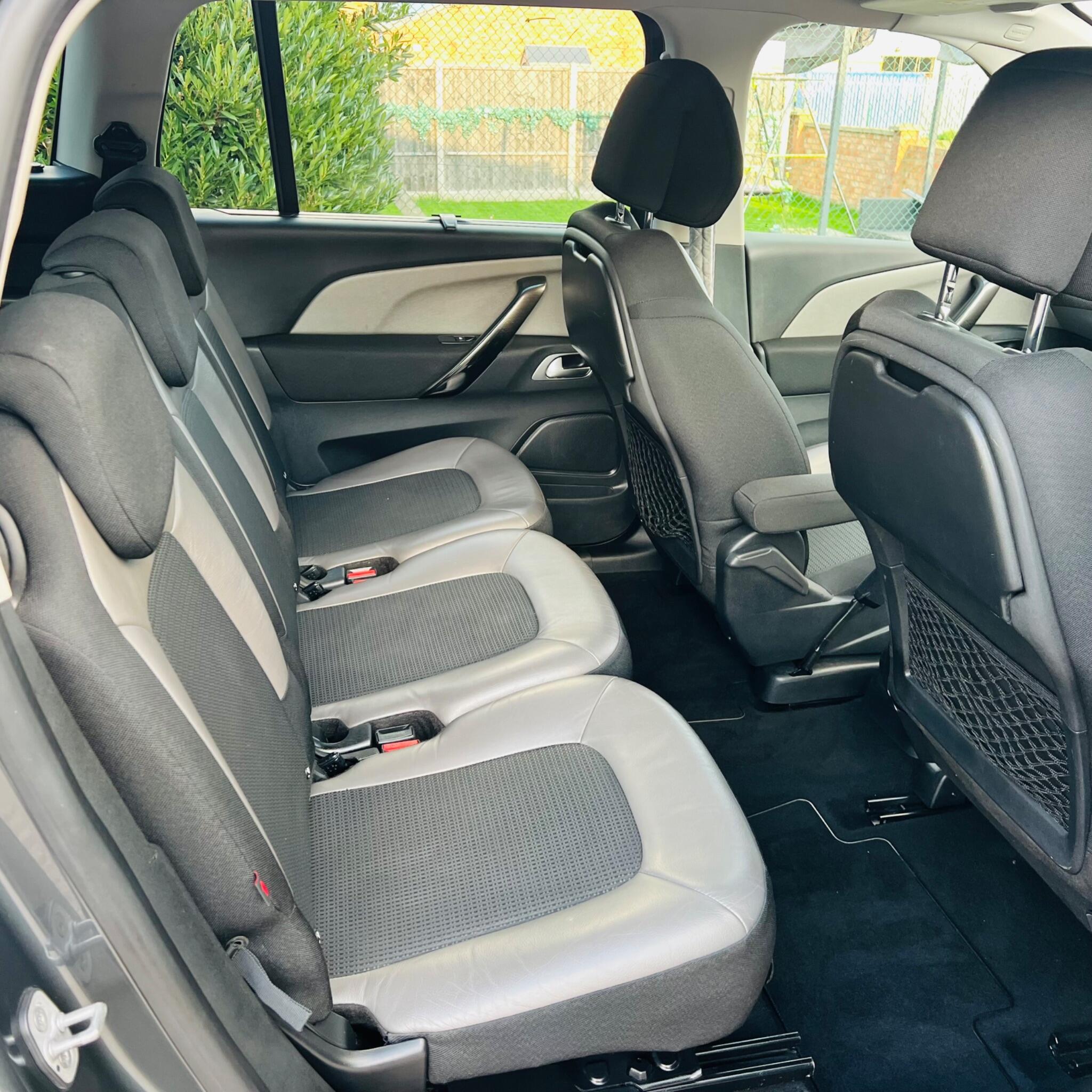Citroen Grand C4 Picasso view 11