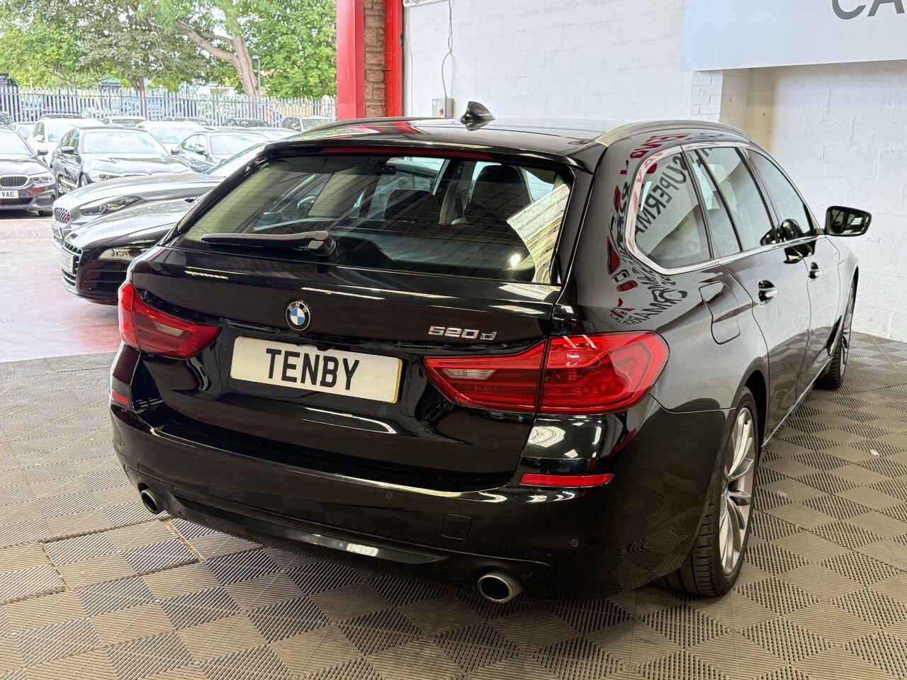 BMW 5 Series view 10