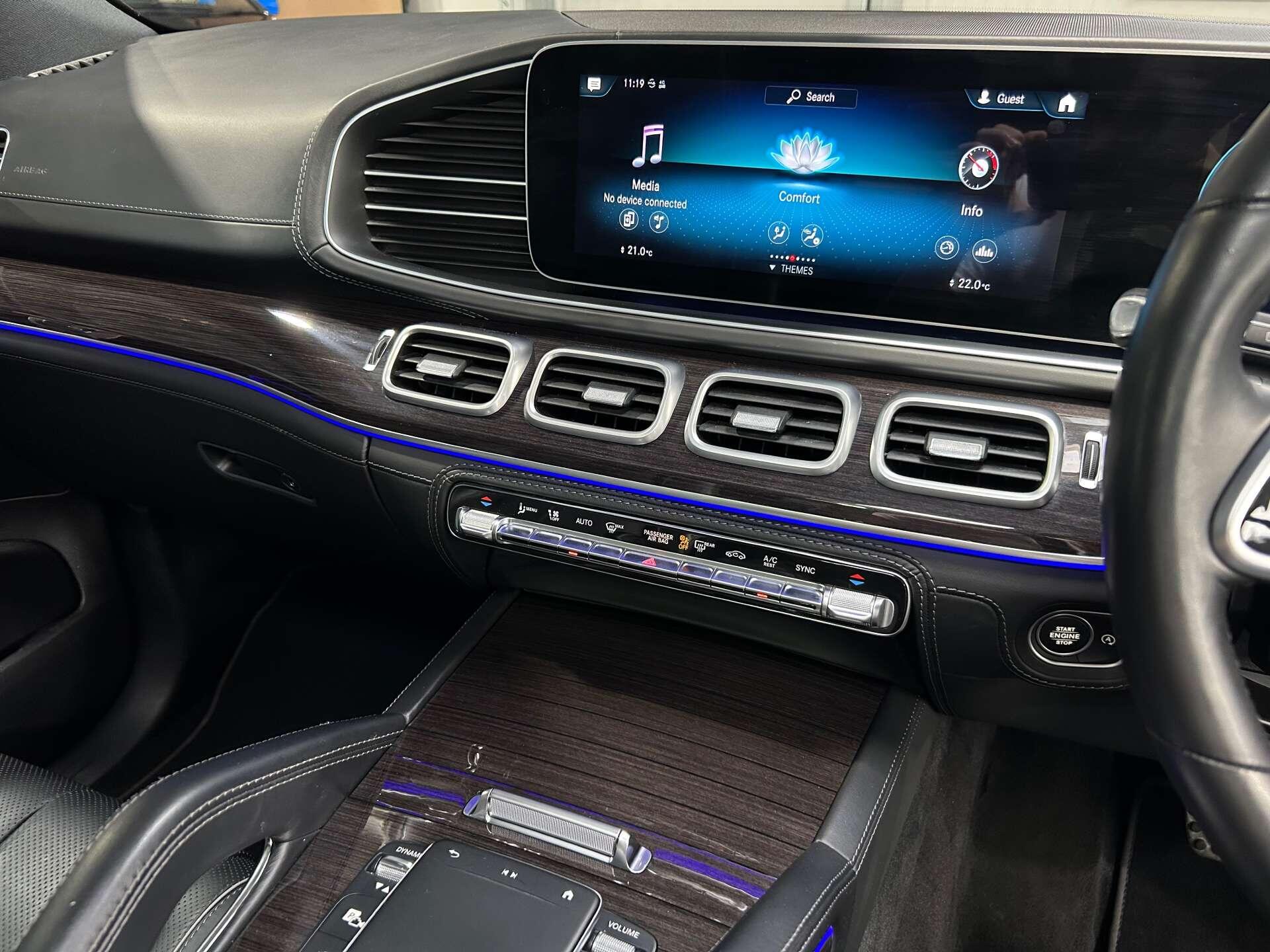 Mercedes-Benz GLS view 24