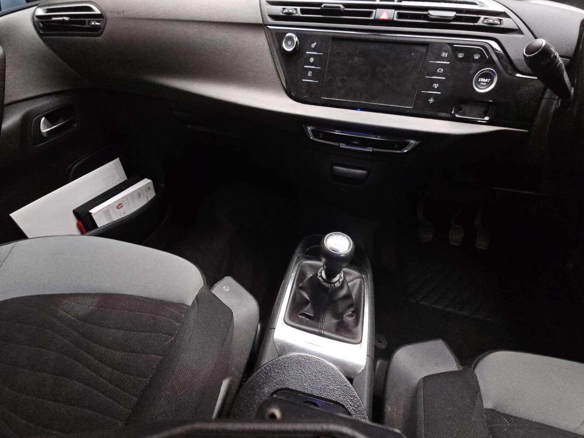 Citroen C4 Picasso view 9