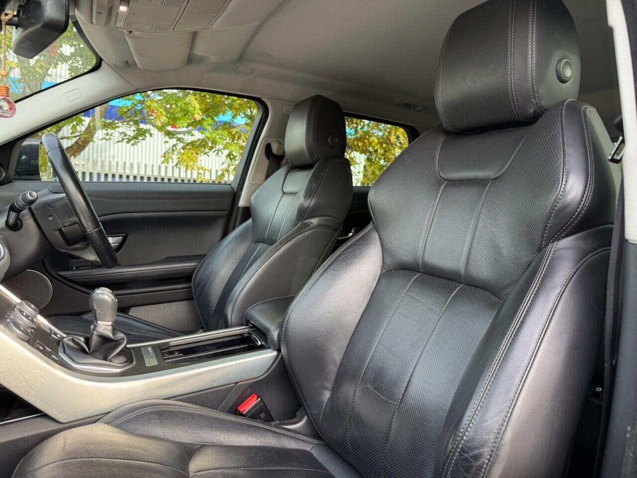 Land Rover Range Rover Evoque view 20