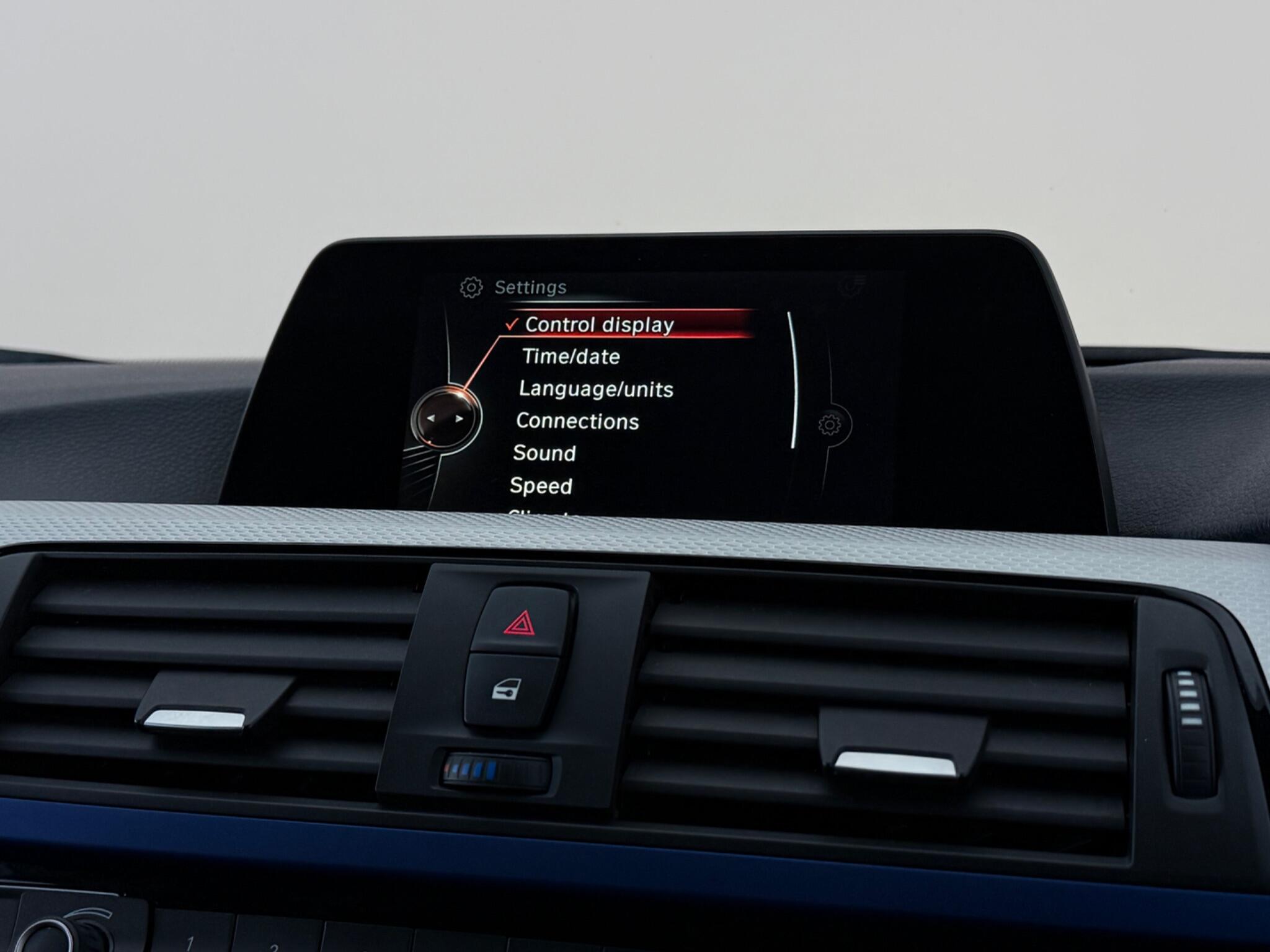 BMW 3 Series view 21