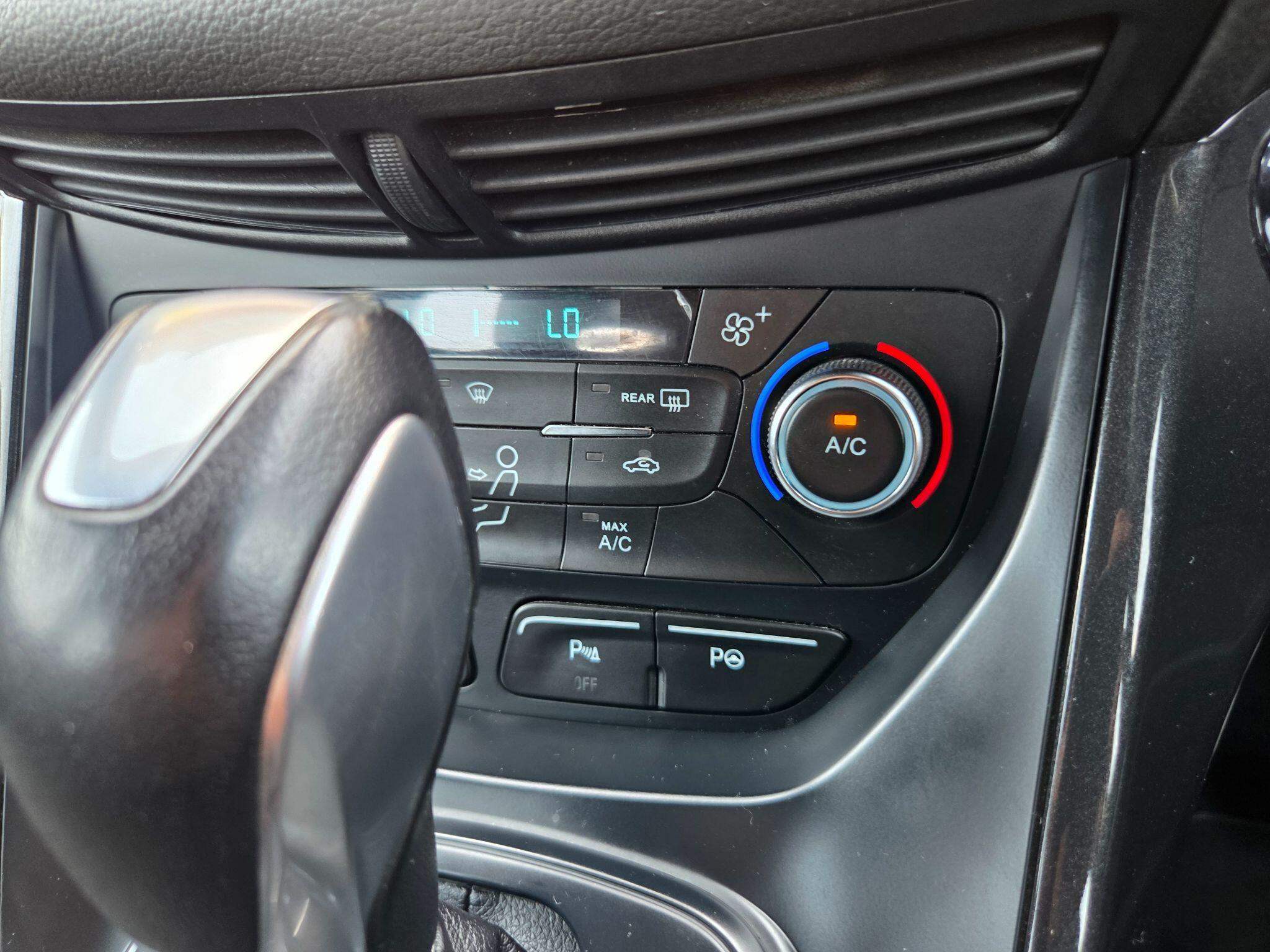 Ford Kuga view 19