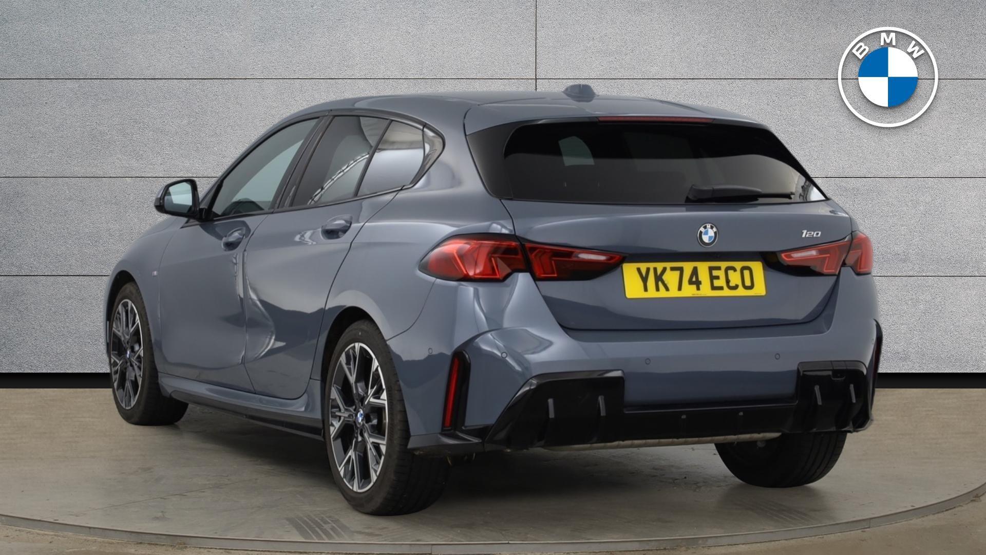 BMW 1 Series view 2