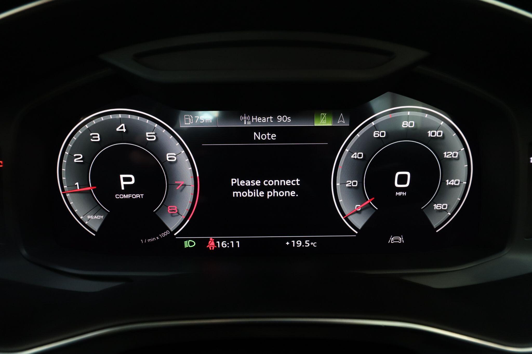 Audi A6 Saloon view 38