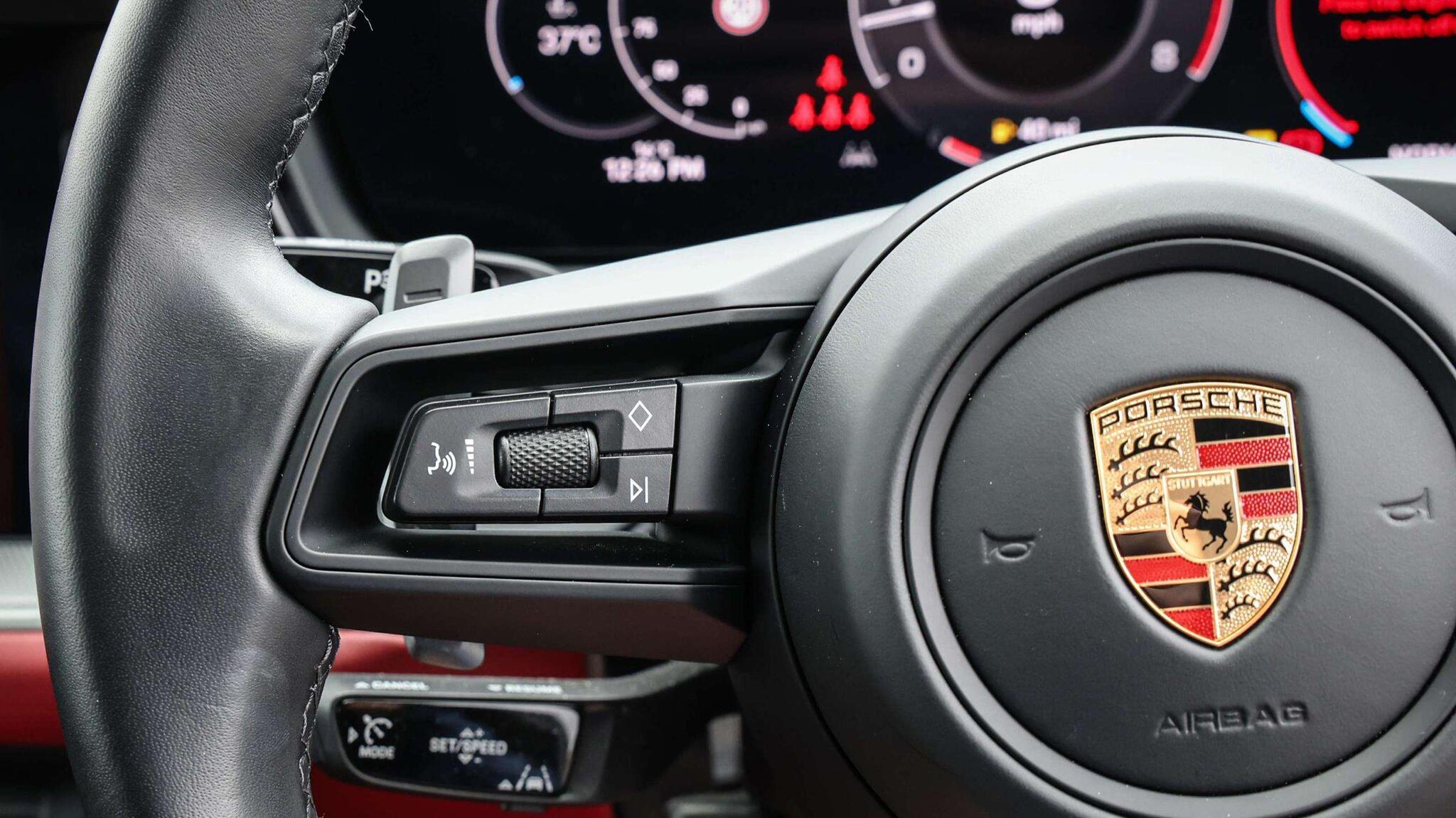 Porsche Cayenne view 20
