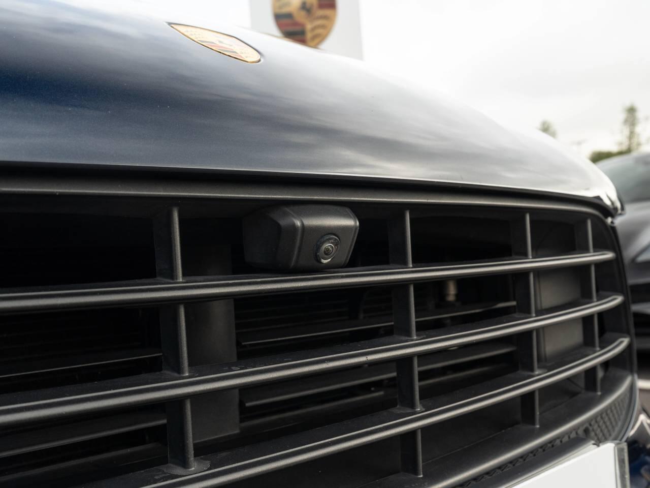 Porsche Macan view 51