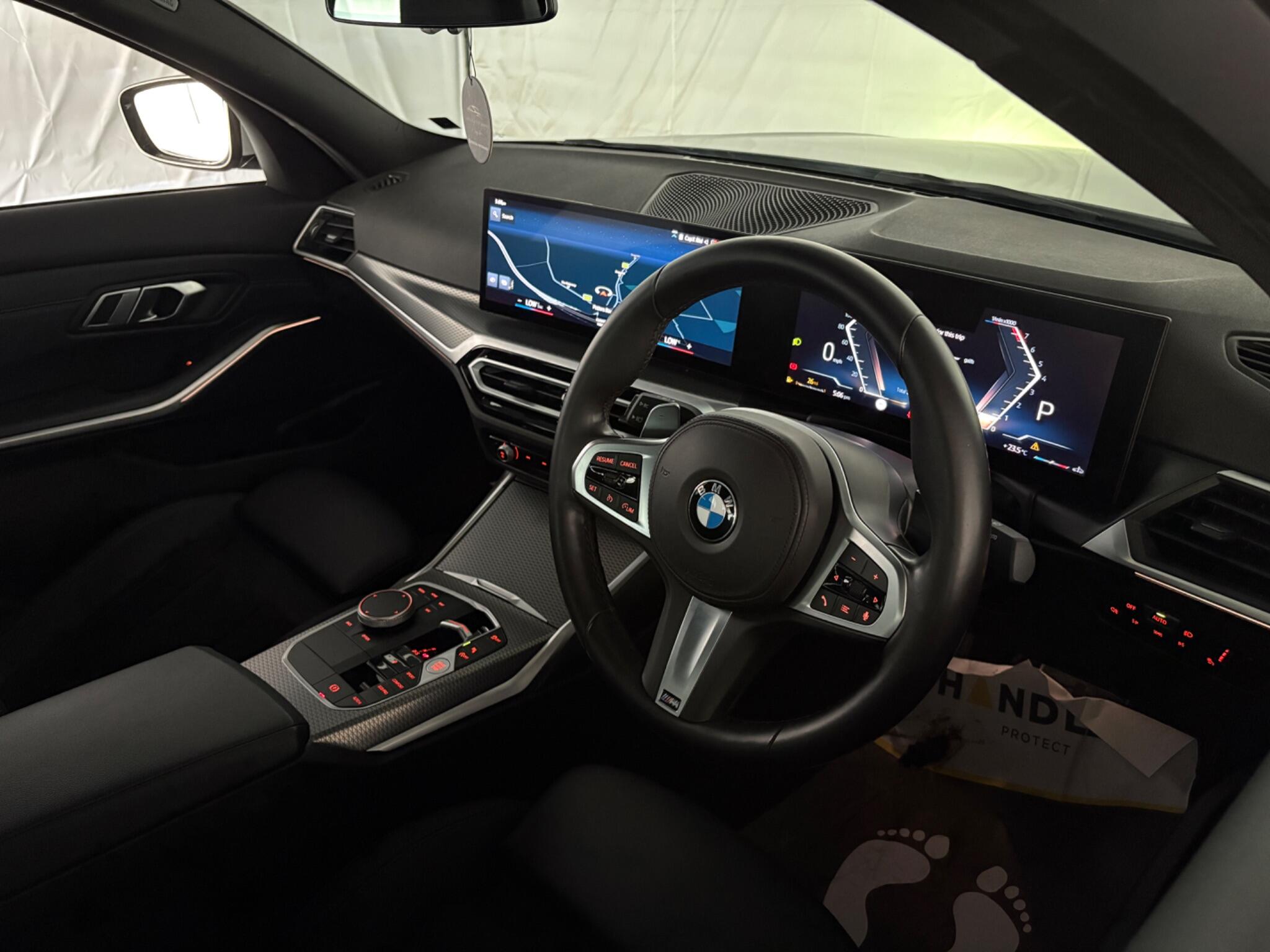 BMW 3 Series view 17