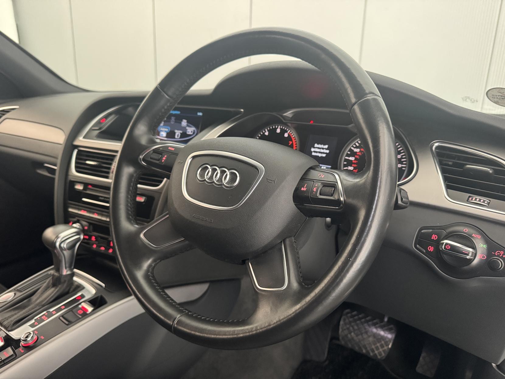 Audi A4 Avant view 50