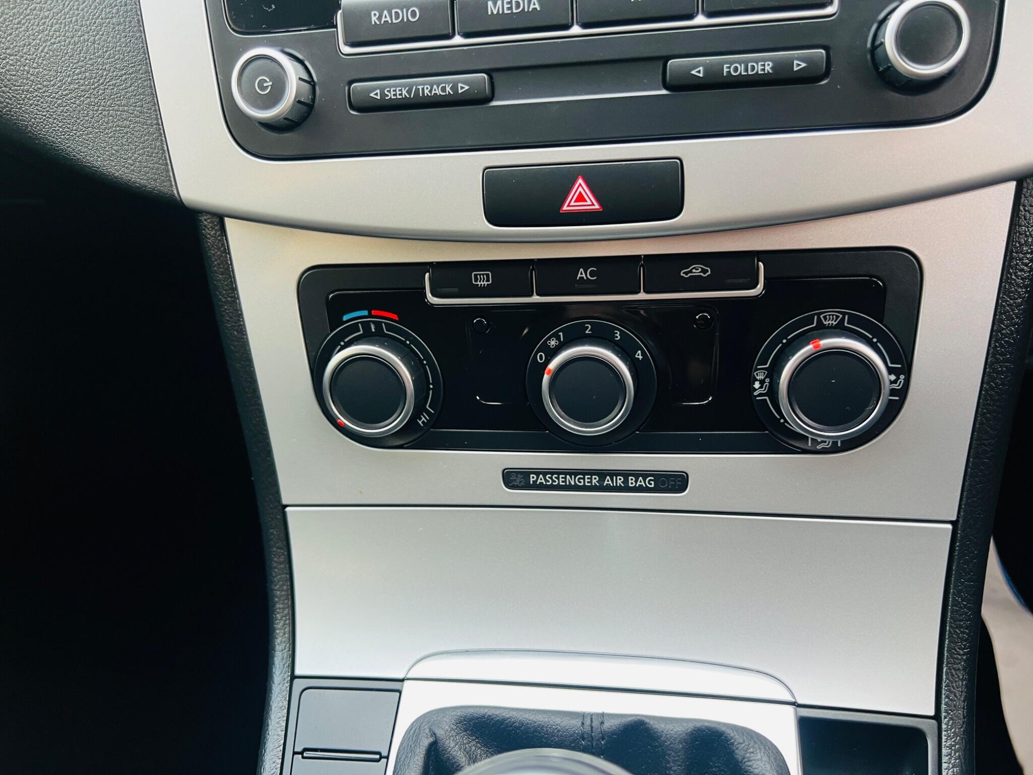 Volkswagen Passat view 51