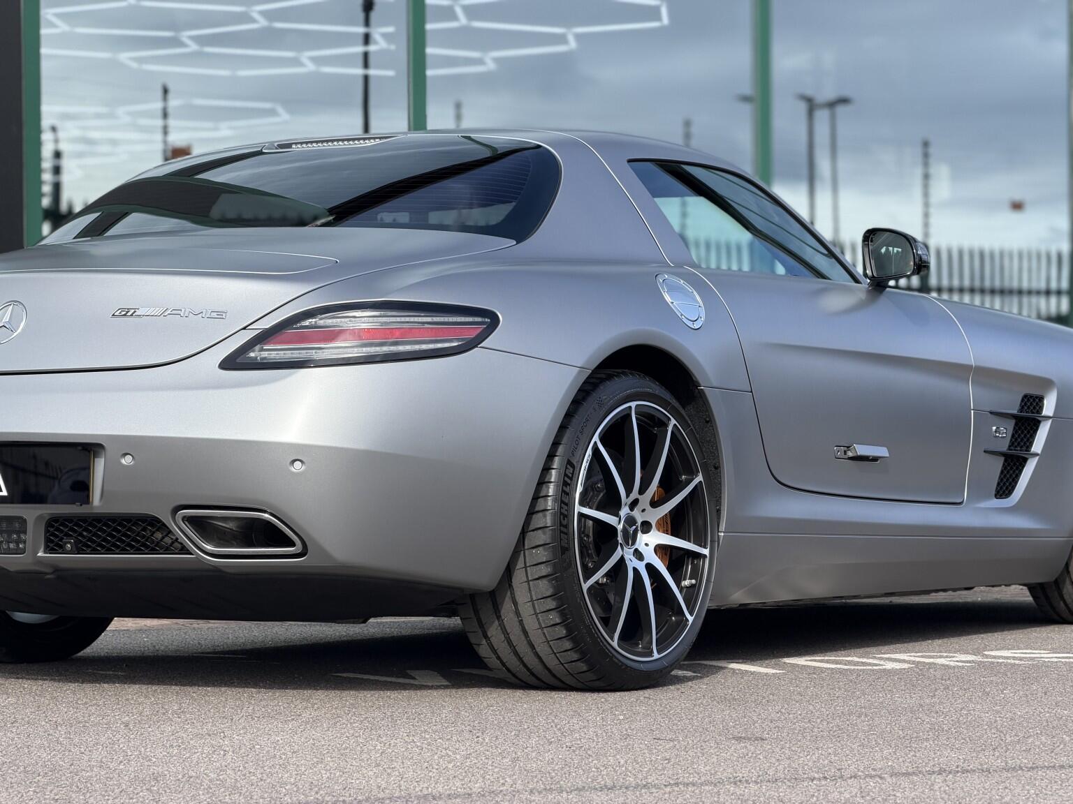 Mercedes-Benz Amg GT view 51