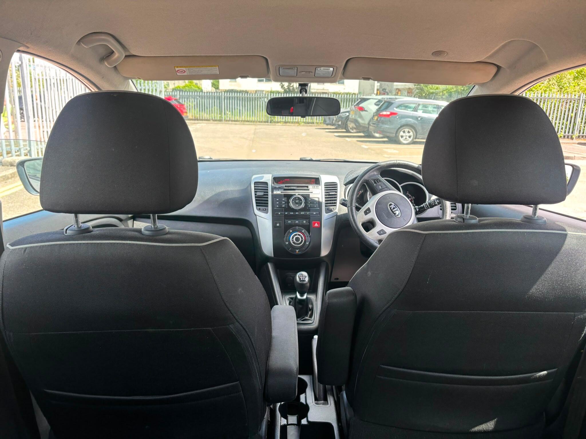 Kia Venga view 24