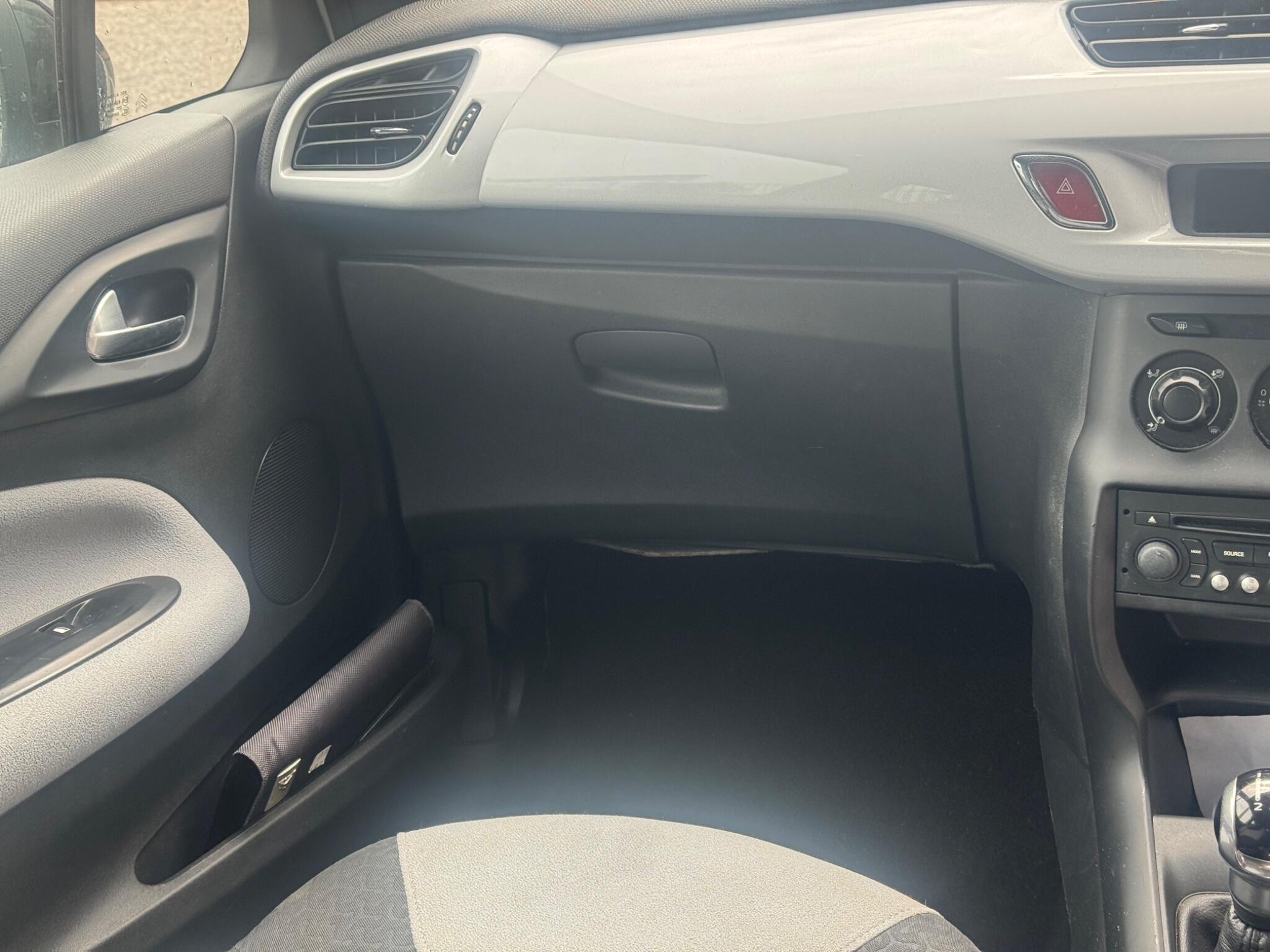 Citroen DS3 view 40