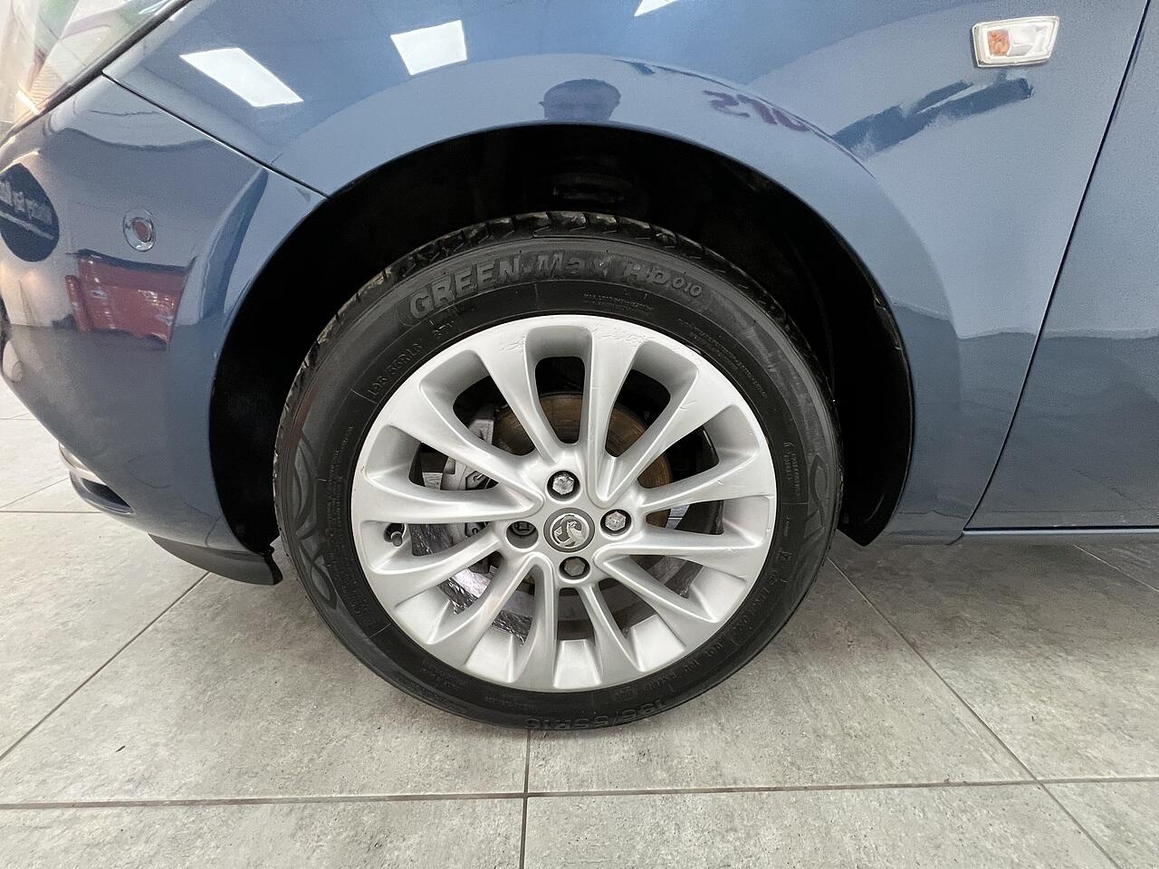 Vauxhall Corsa view 18