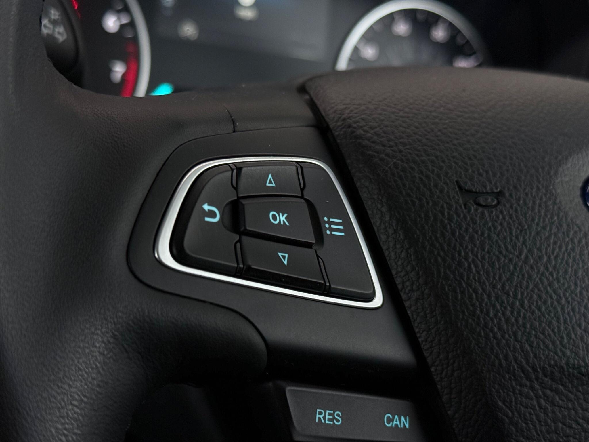Ford Ecosport view 9