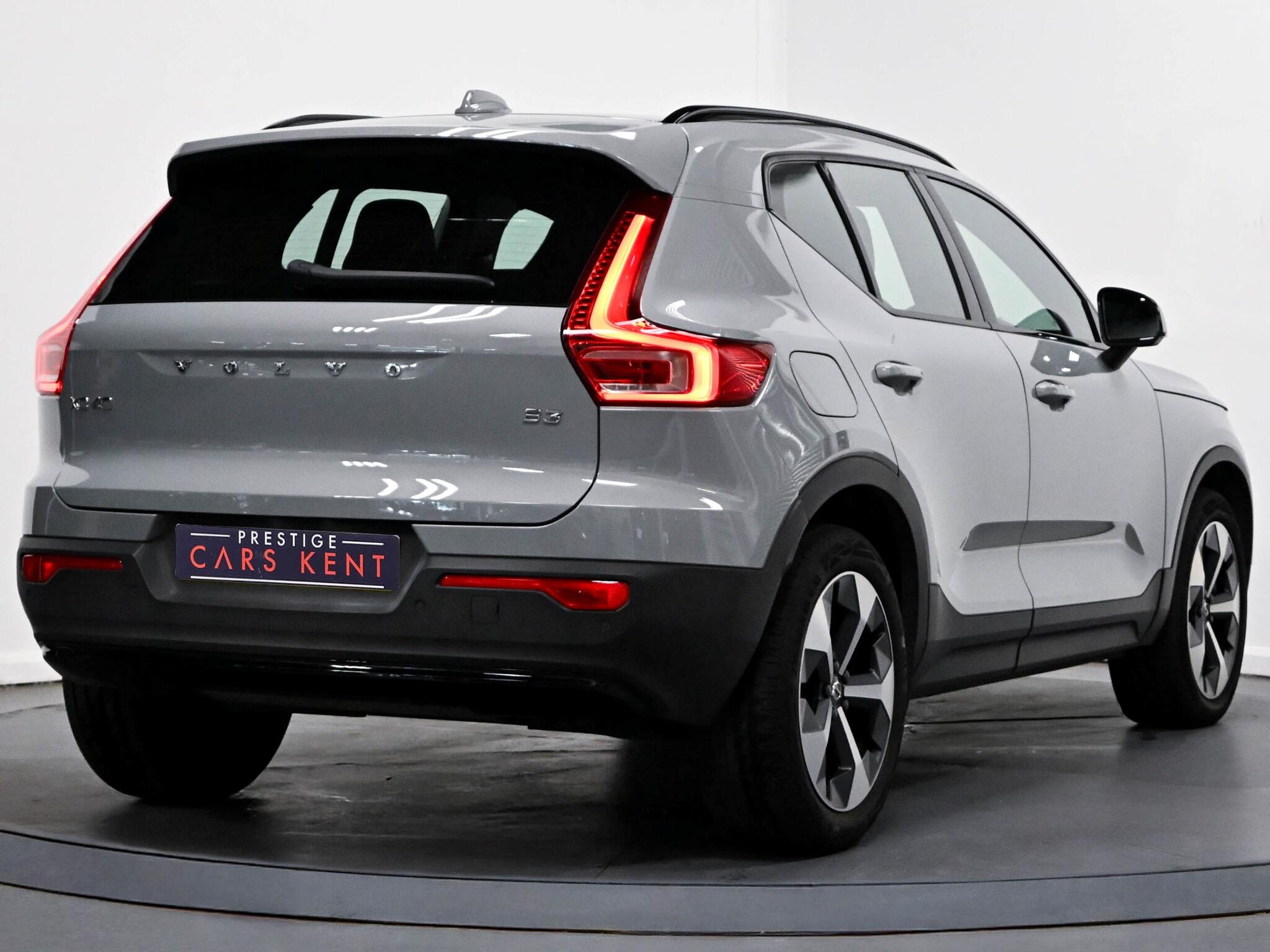 Volvo XC40 view 22