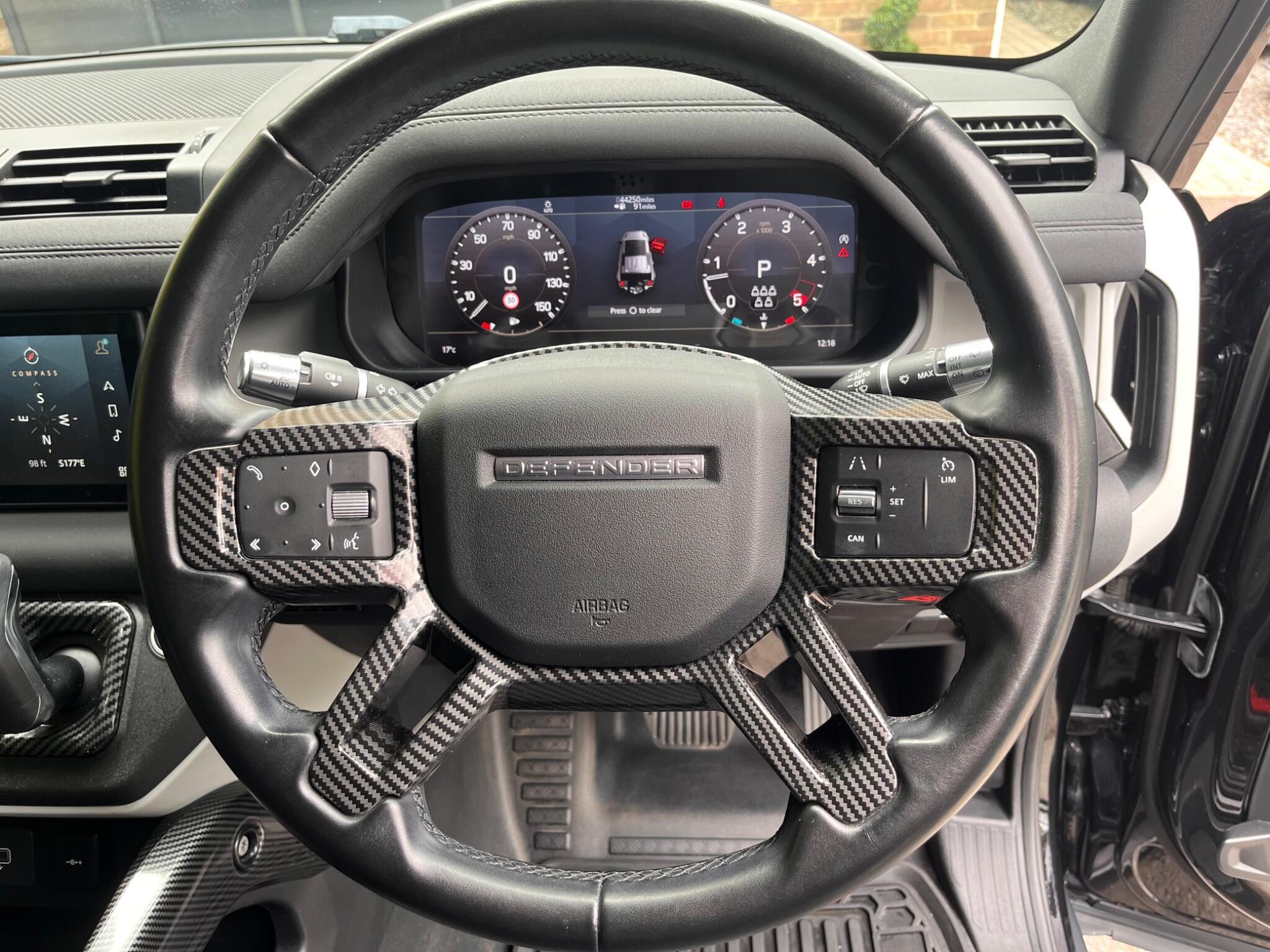 Land Rover Defender view 28