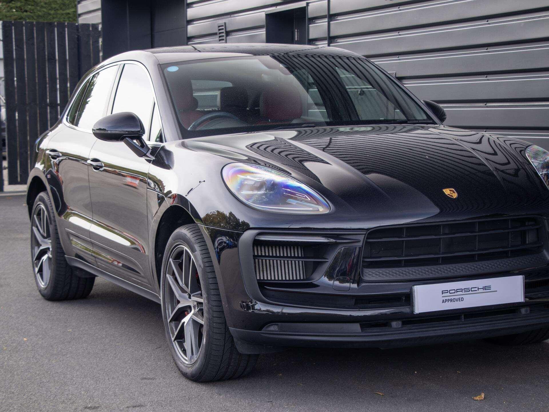 Porsche Macan view 9