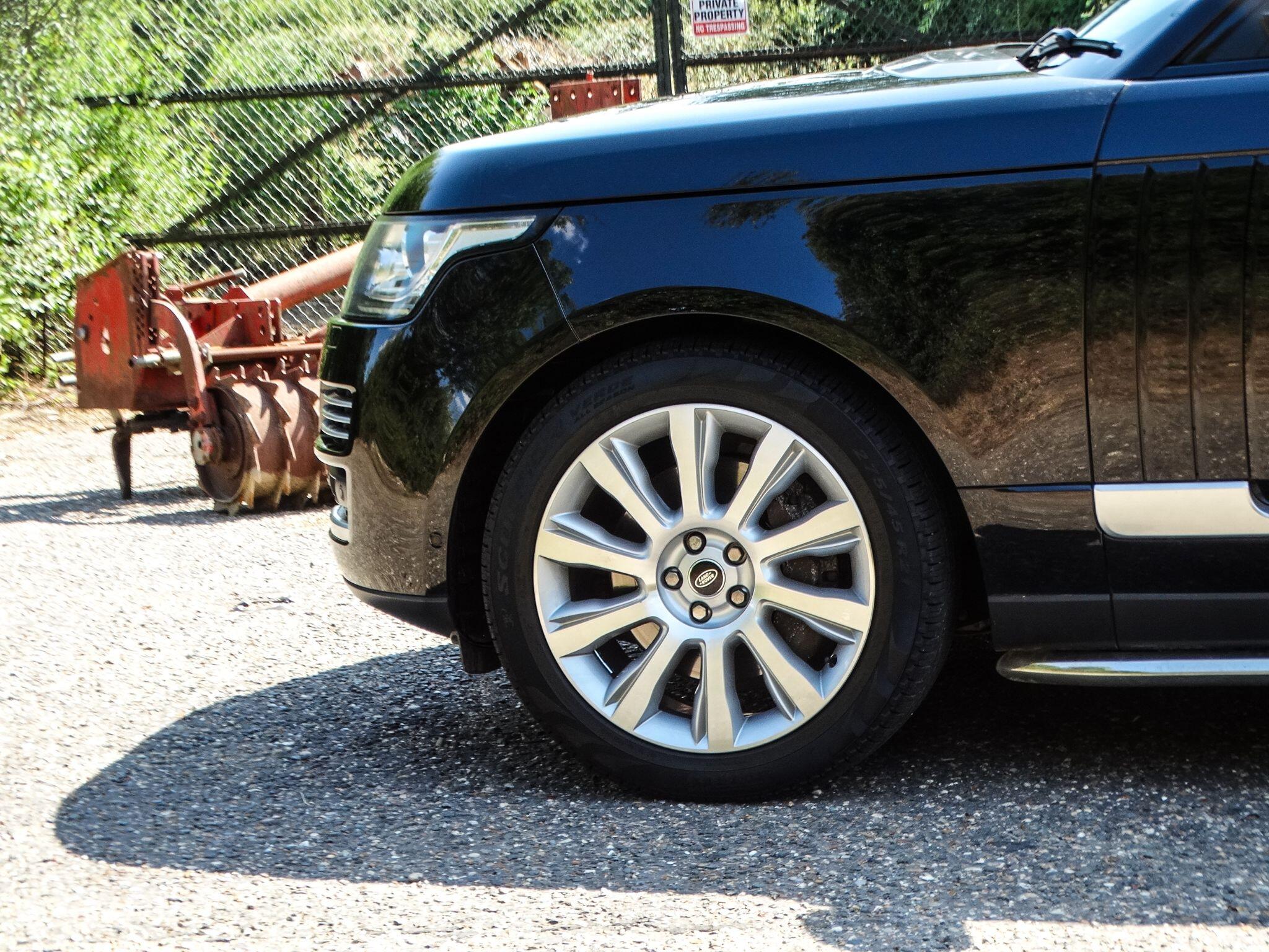 Land Rover Range Rover view 5