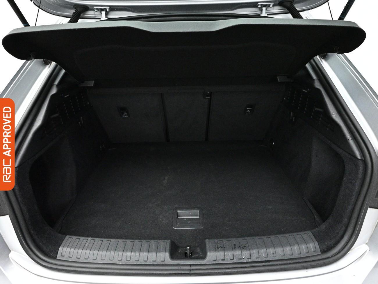 Audi A3 view 25