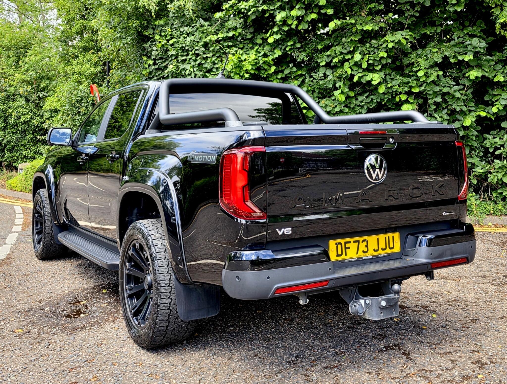 Volkswagen Amarok view 14