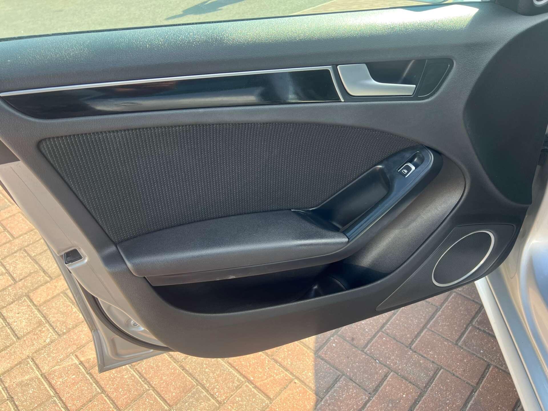 Audi A4 view 41