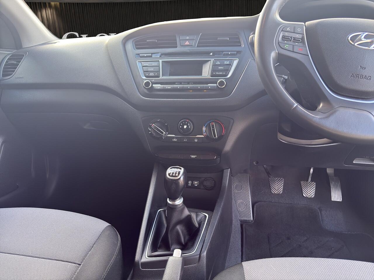 Hyundai I20 view 20