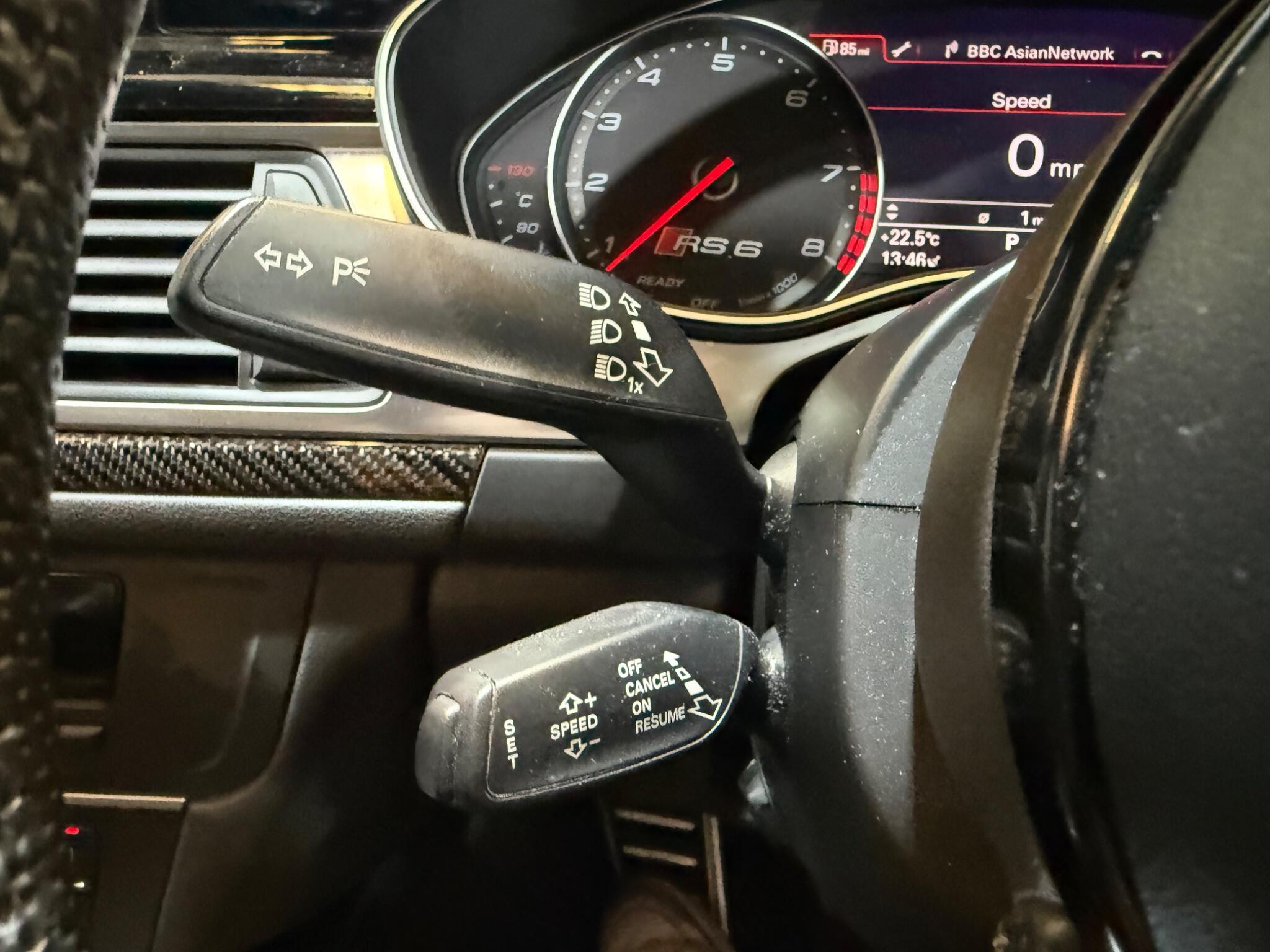 Audi RS6 view 30
