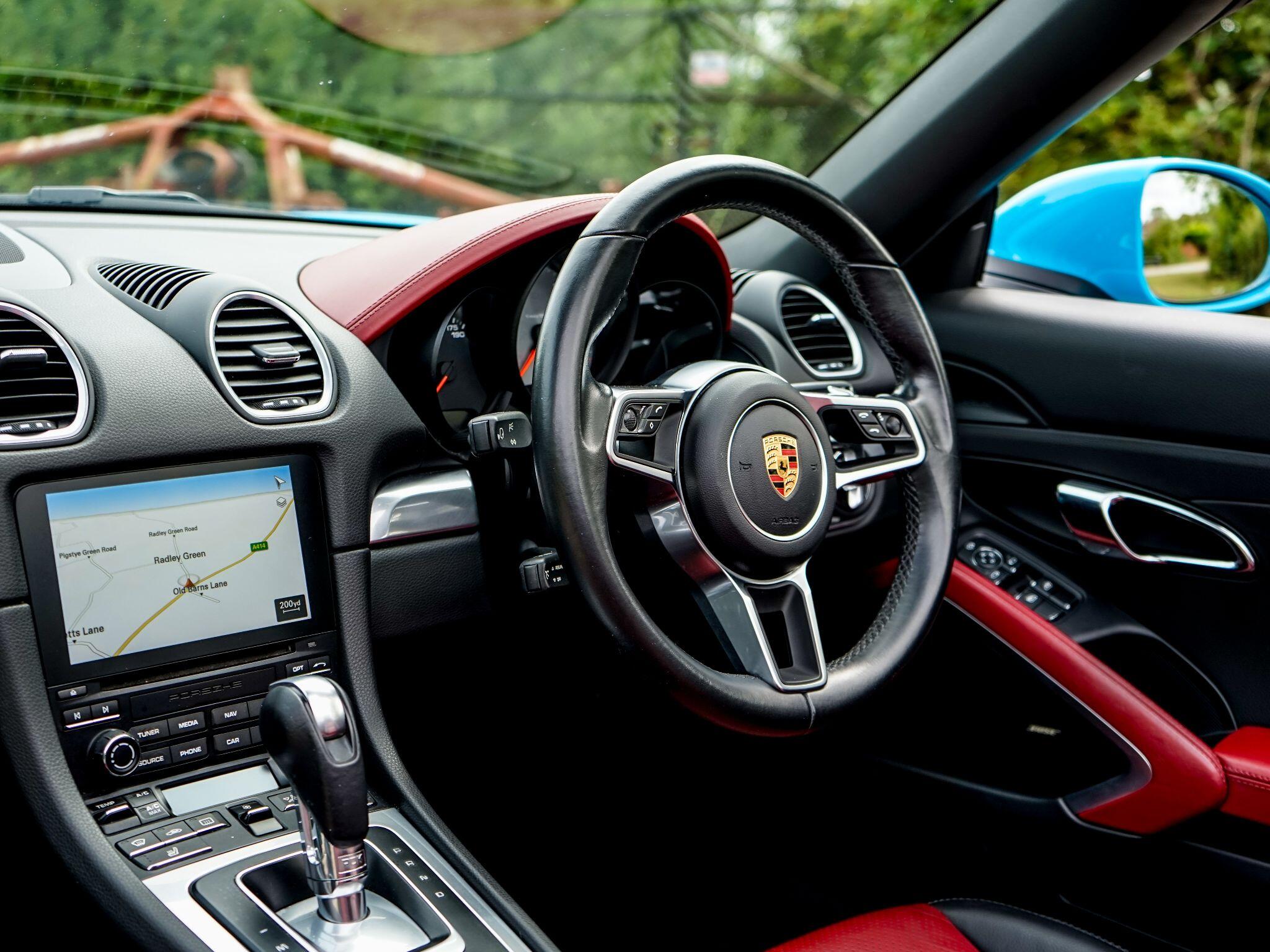 Porsche 718 Boxster view 21