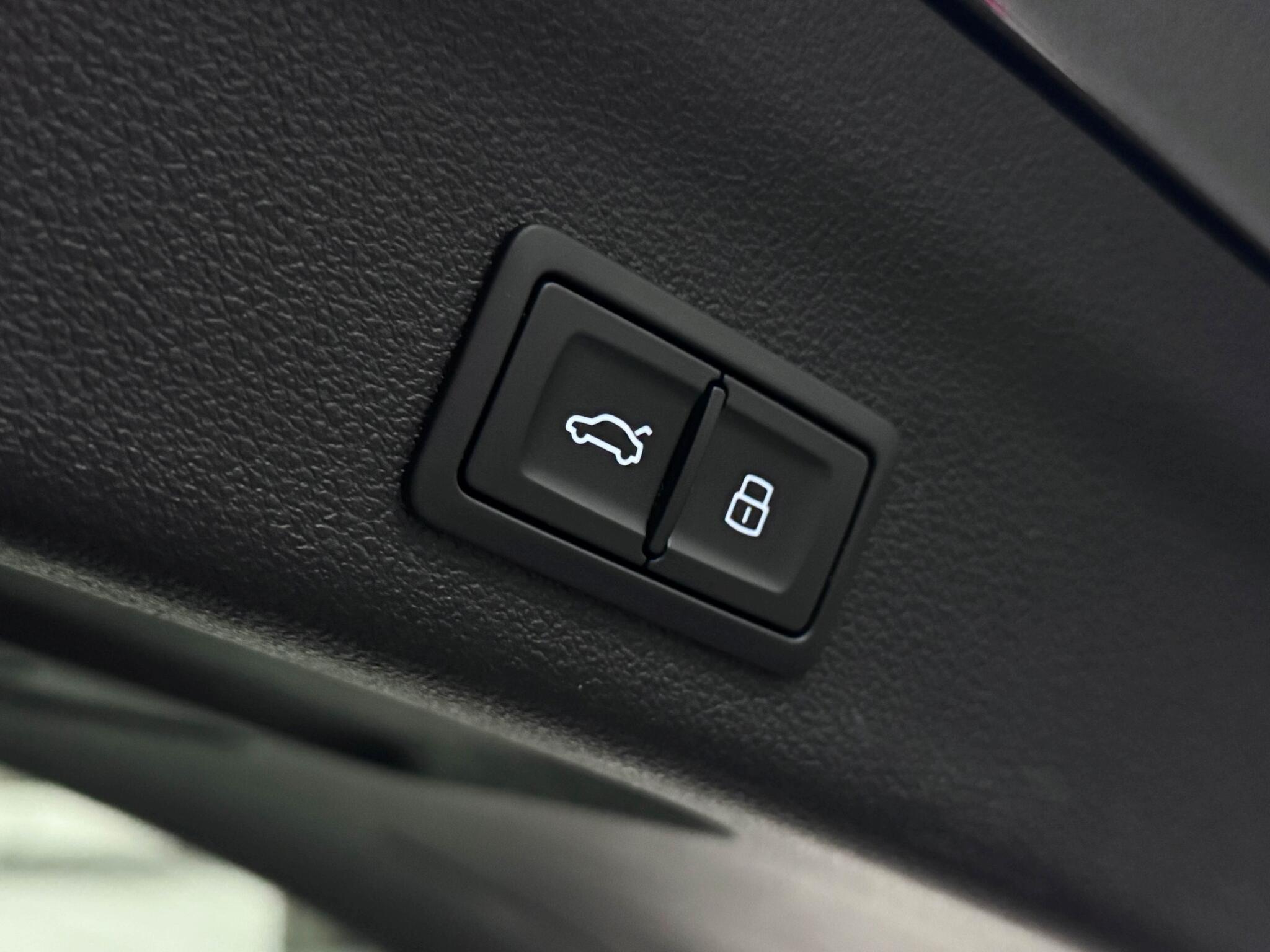Audi A6 view 8