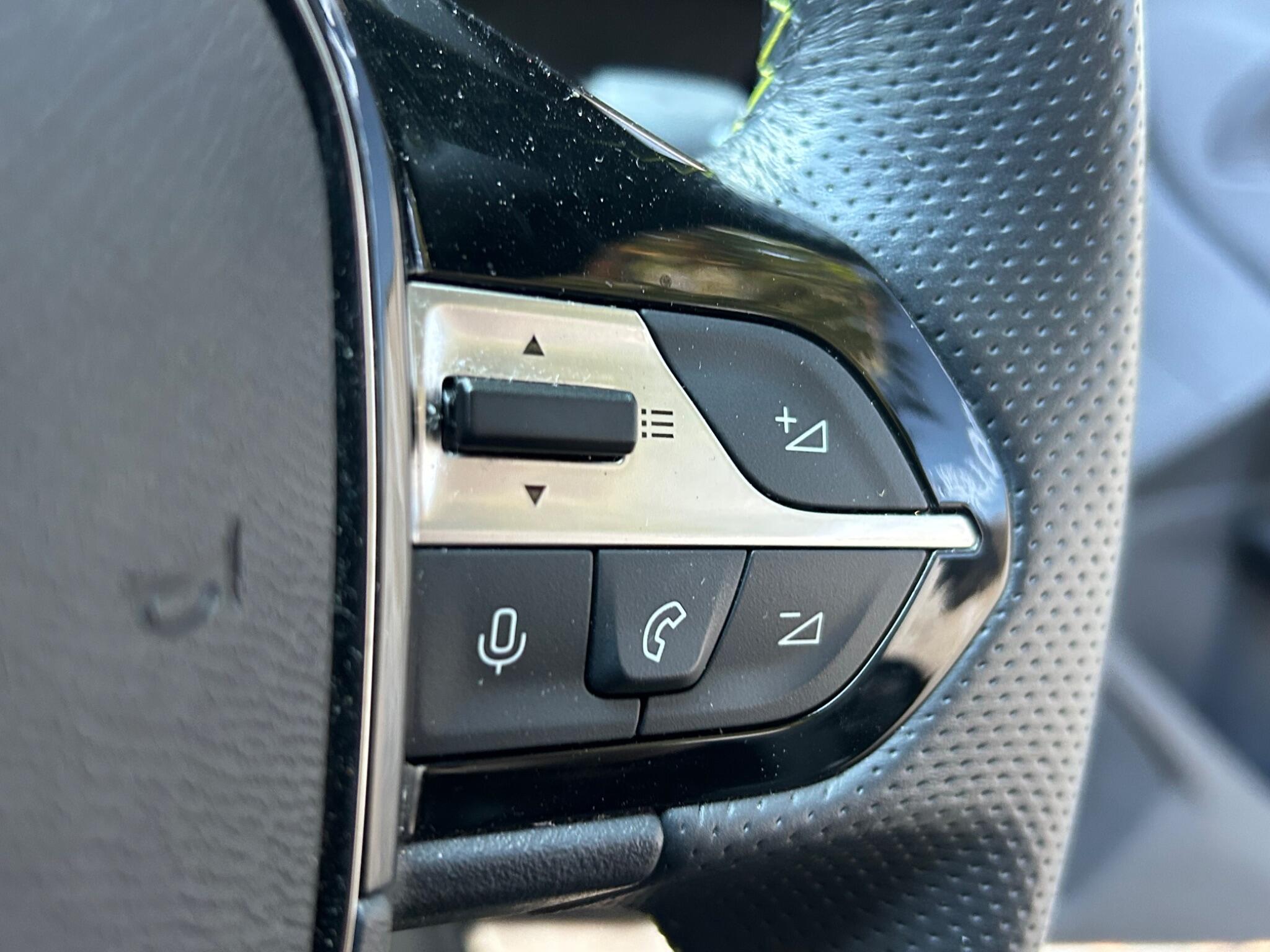 Peugeot 308 view 24