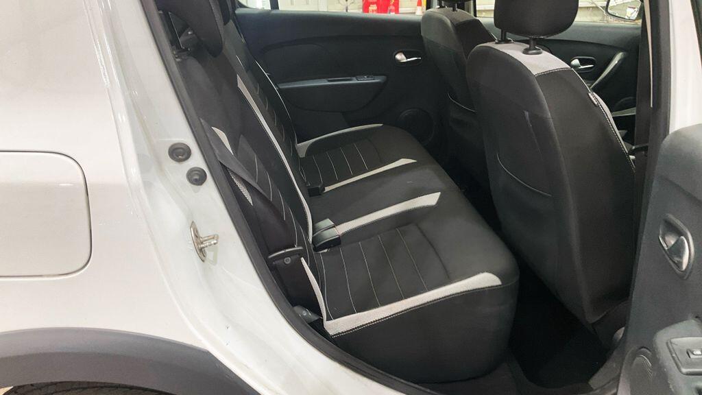 Dacia Sandero view 13