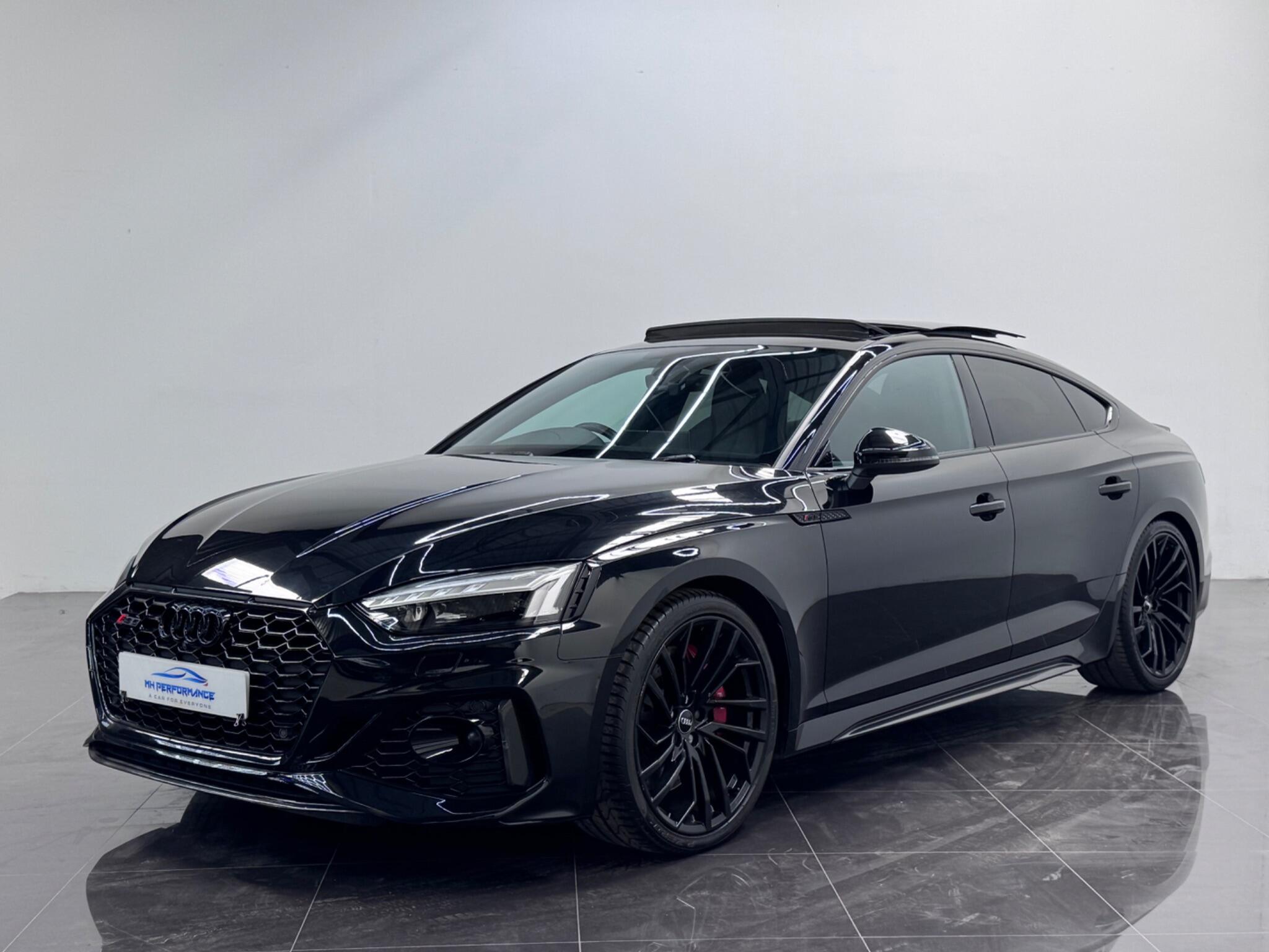 Audi RS5 view 30