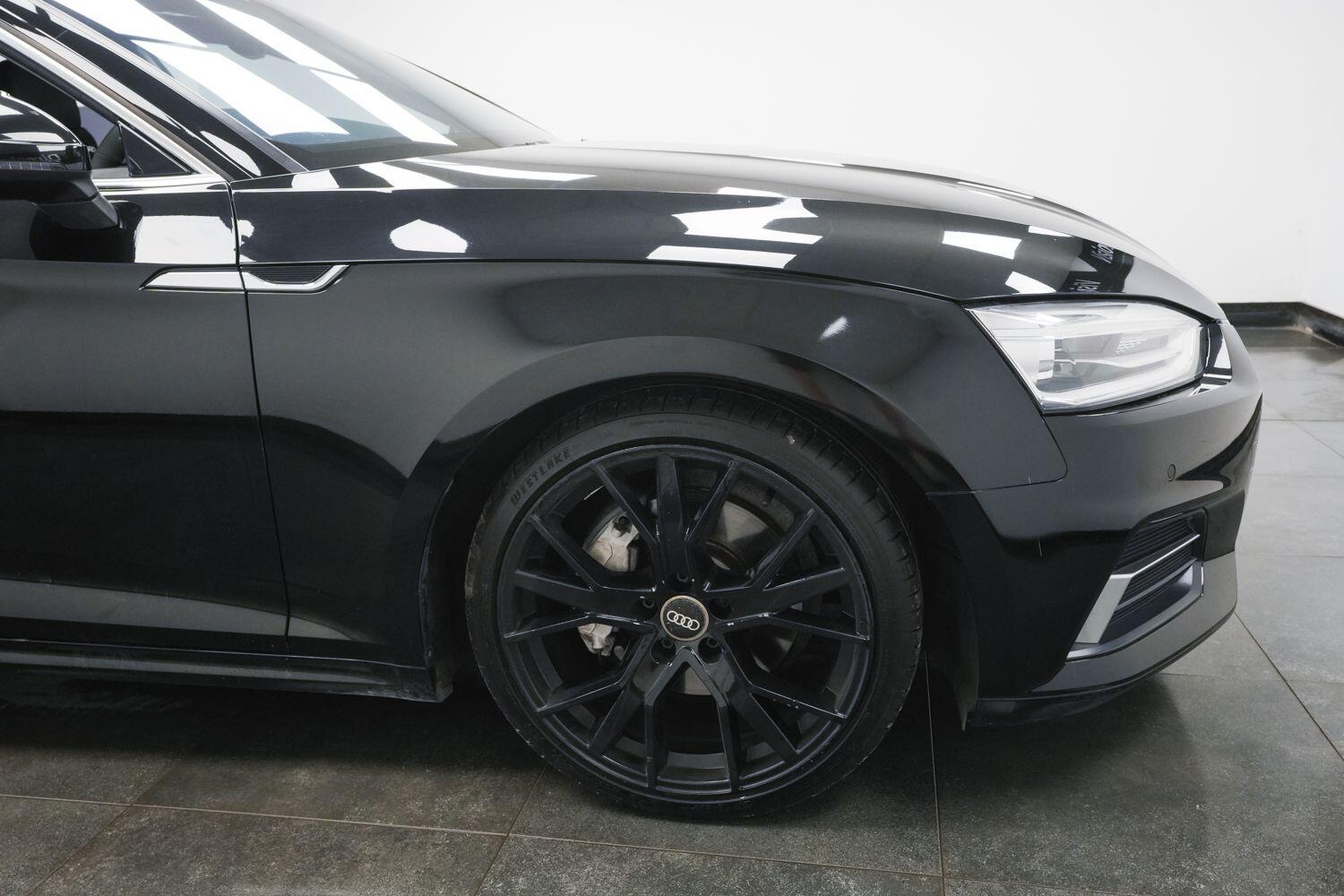 Audi A5 view 4