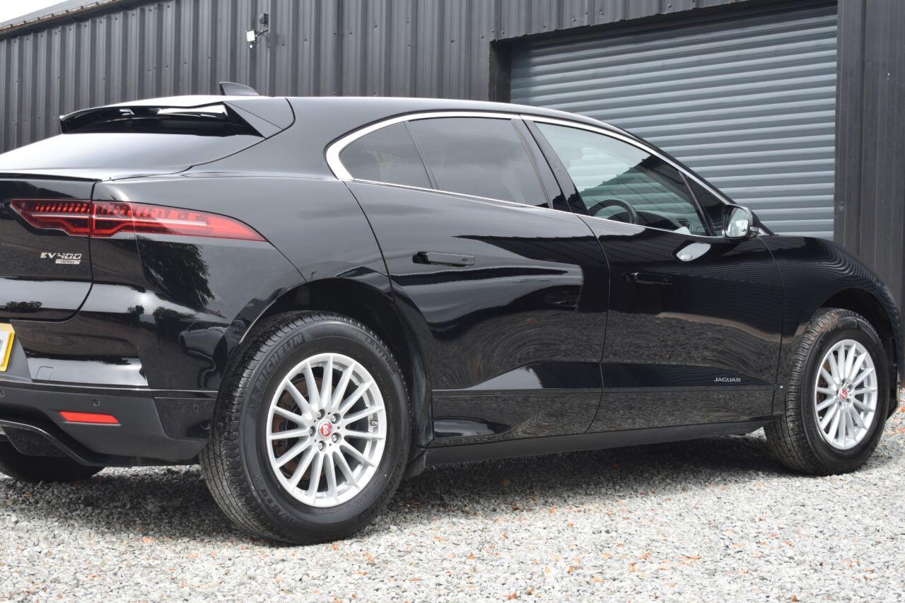 Jaguar I-Pace view 9
