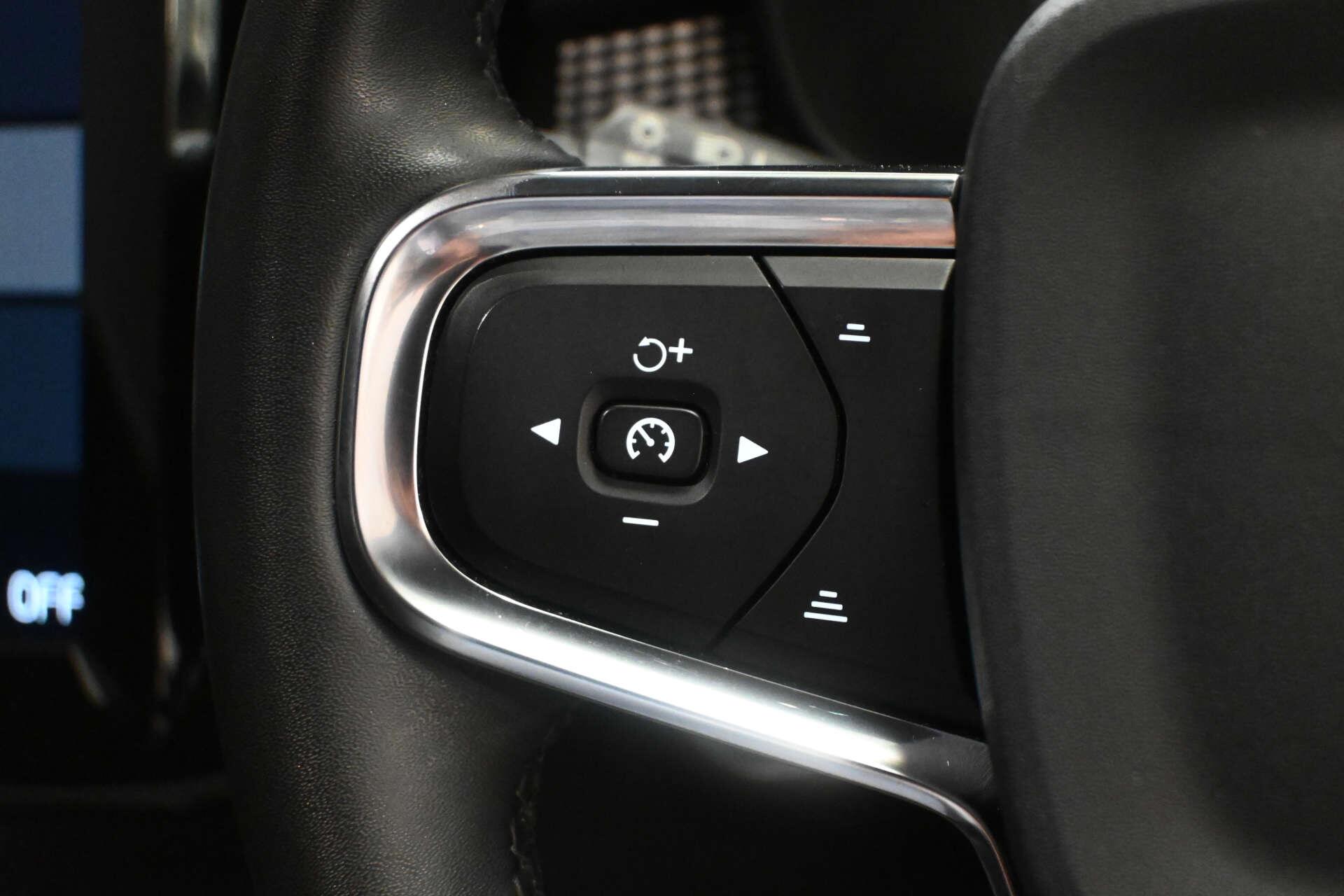 Volvo XC40 view 39