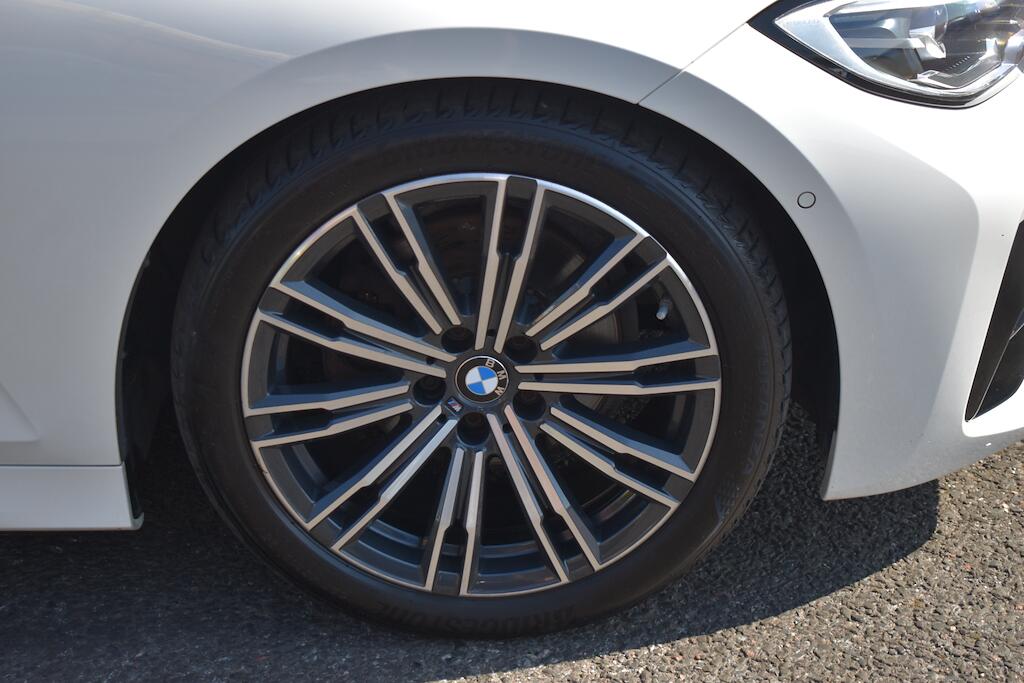 BMW 3 Series view 66