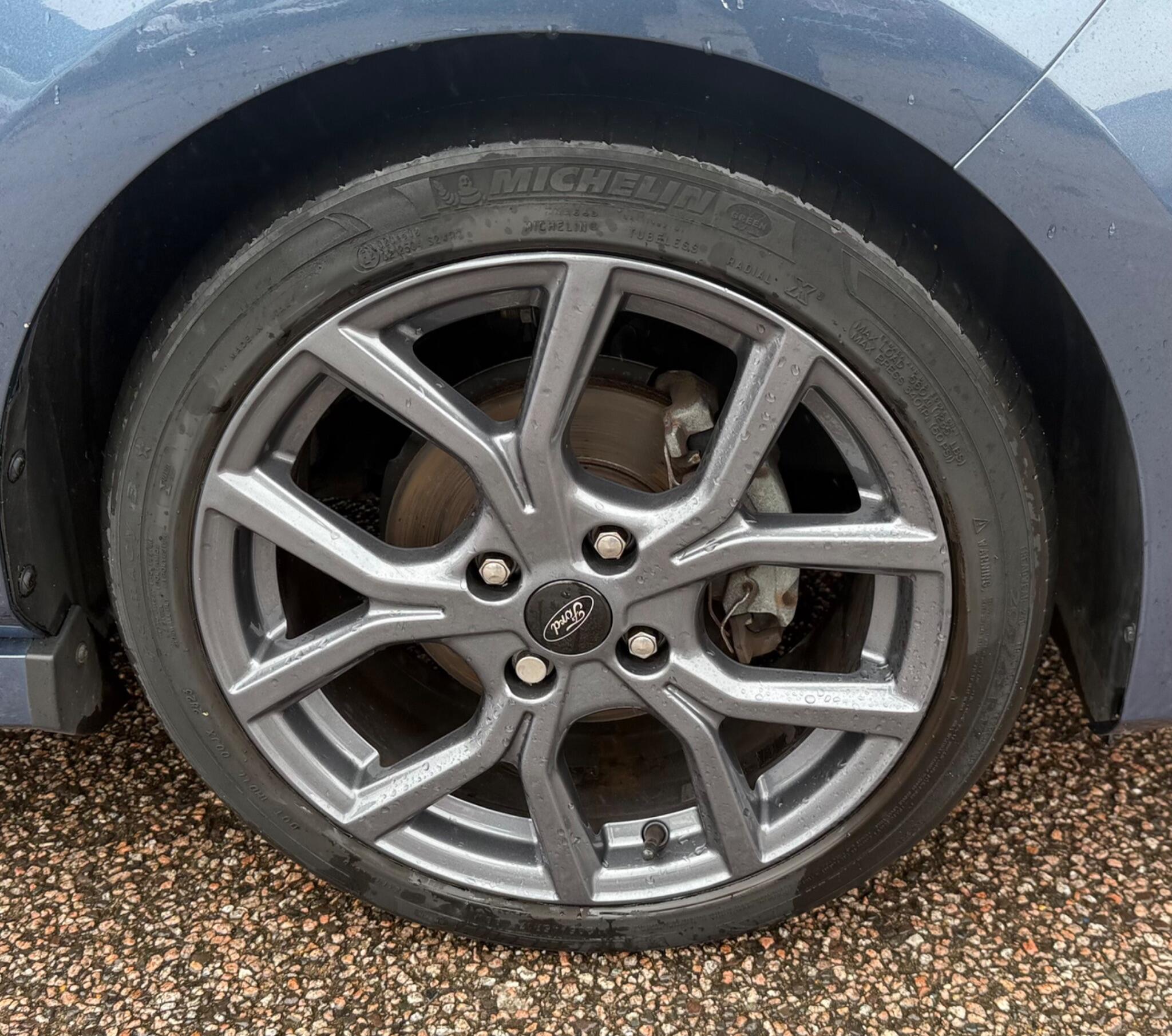 Ford Fiesta view 24