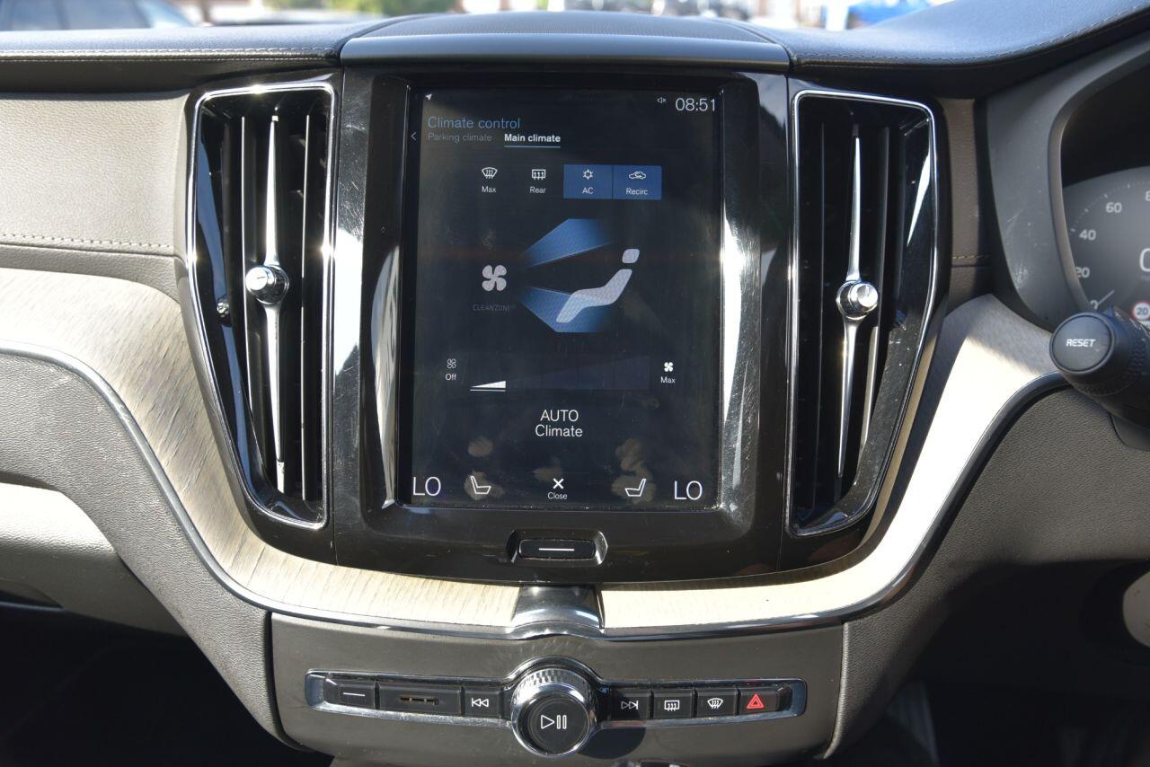 Volvo XC60 view 35