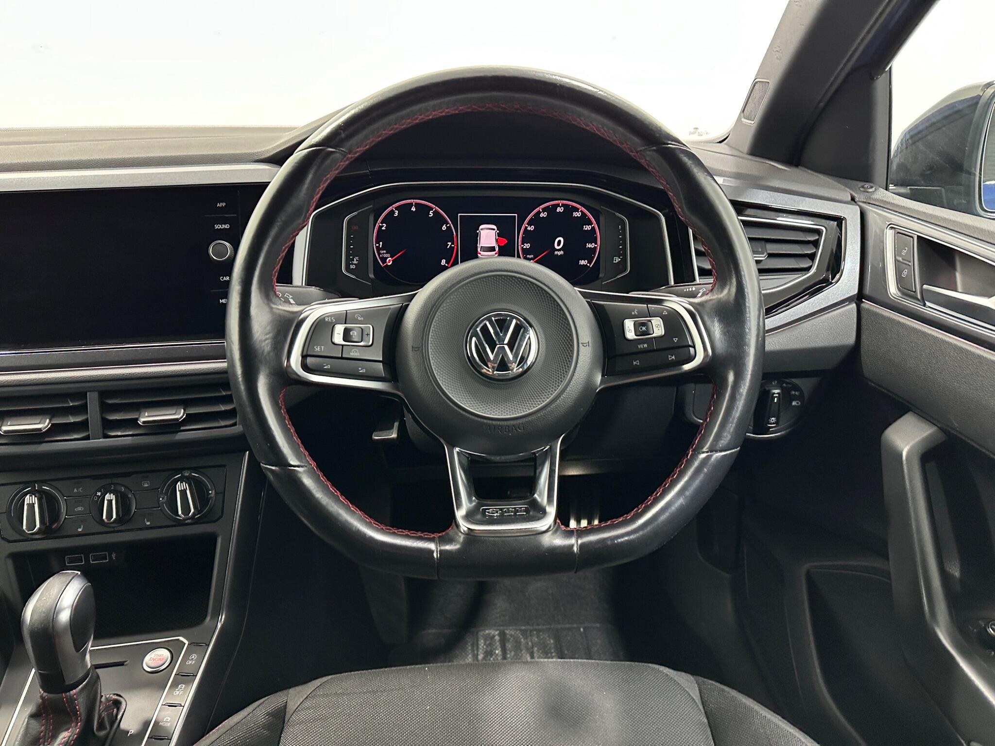 Volkswagen Polo view 13