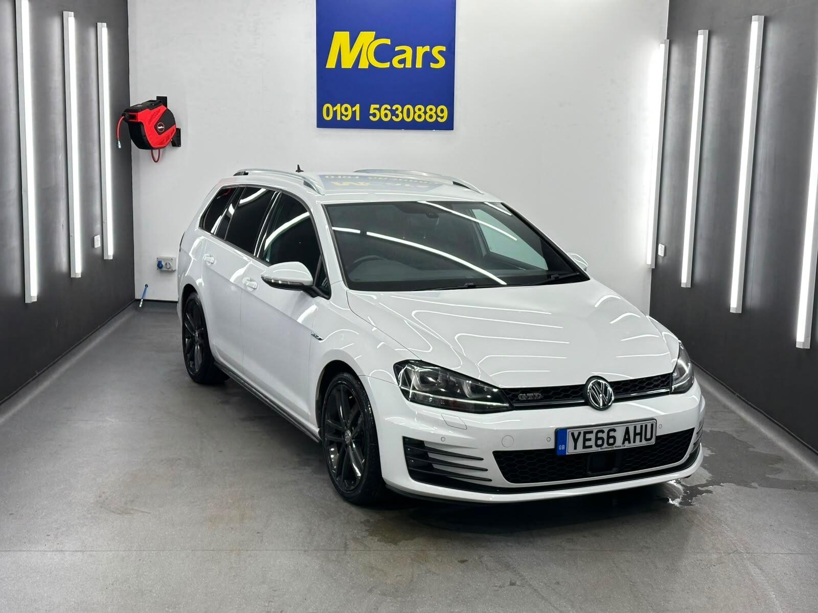 Volkswagen Golf view 10