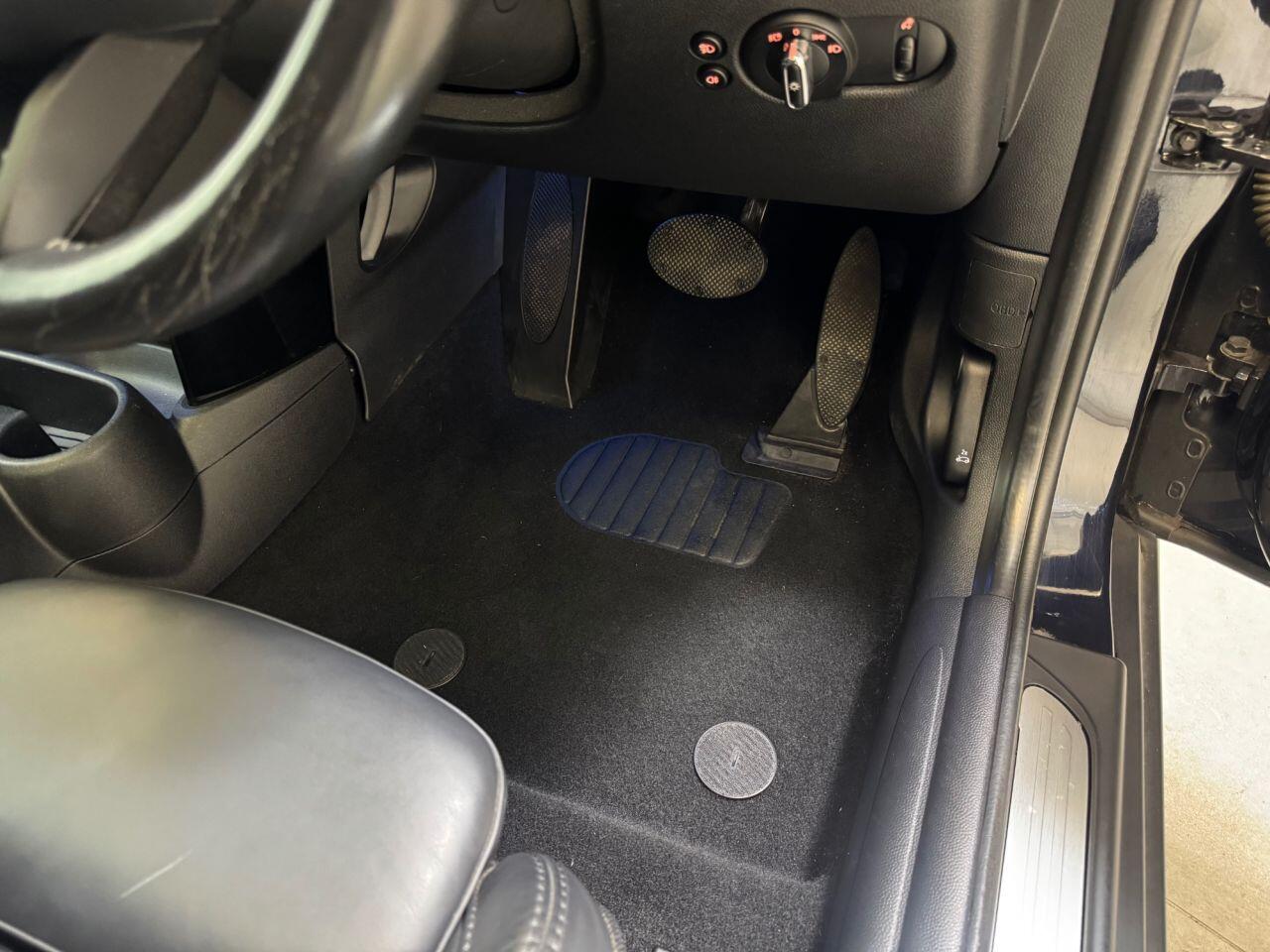 Mini Electric Hatch view 77