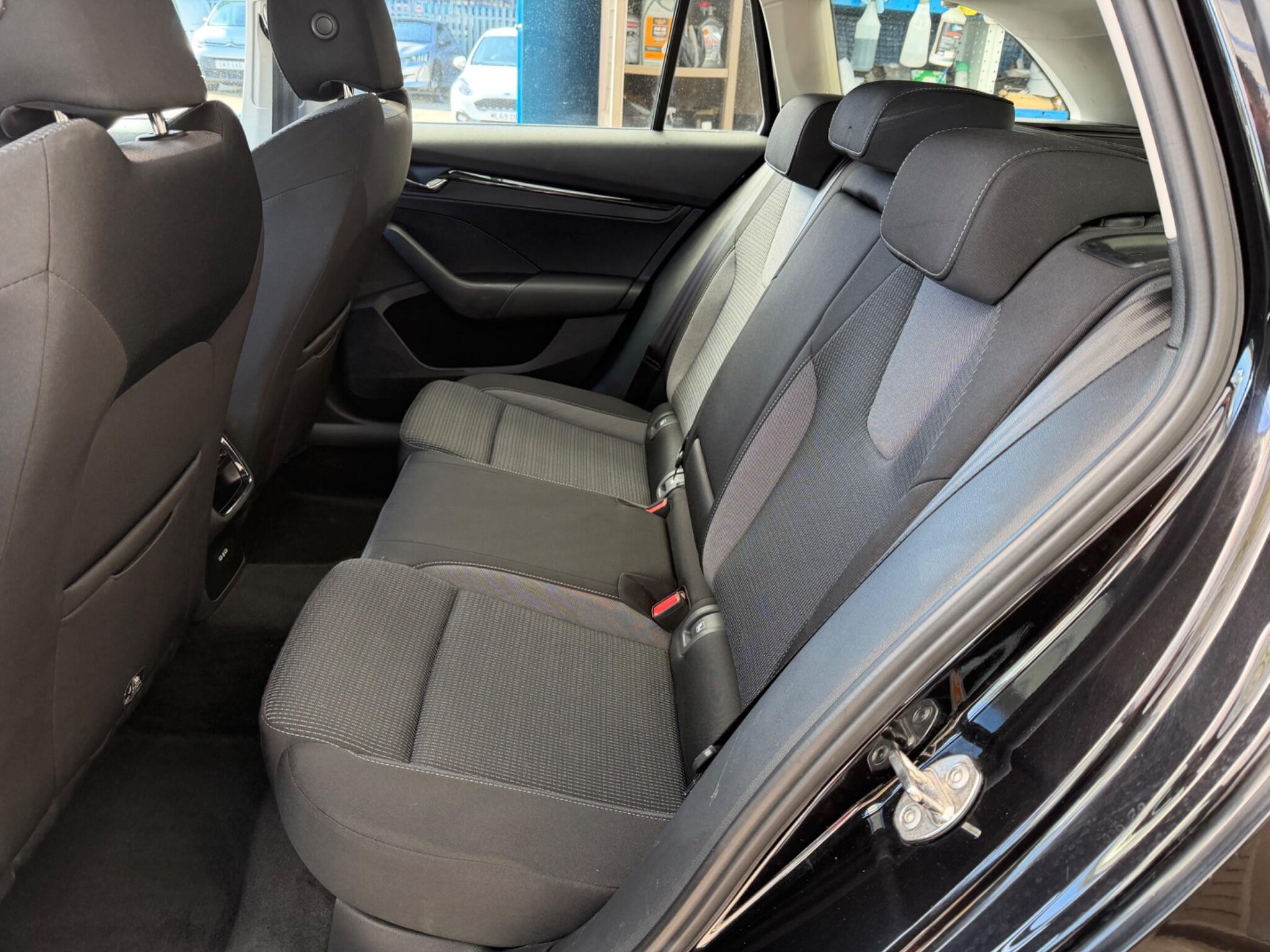 Skoda Octavia view 22