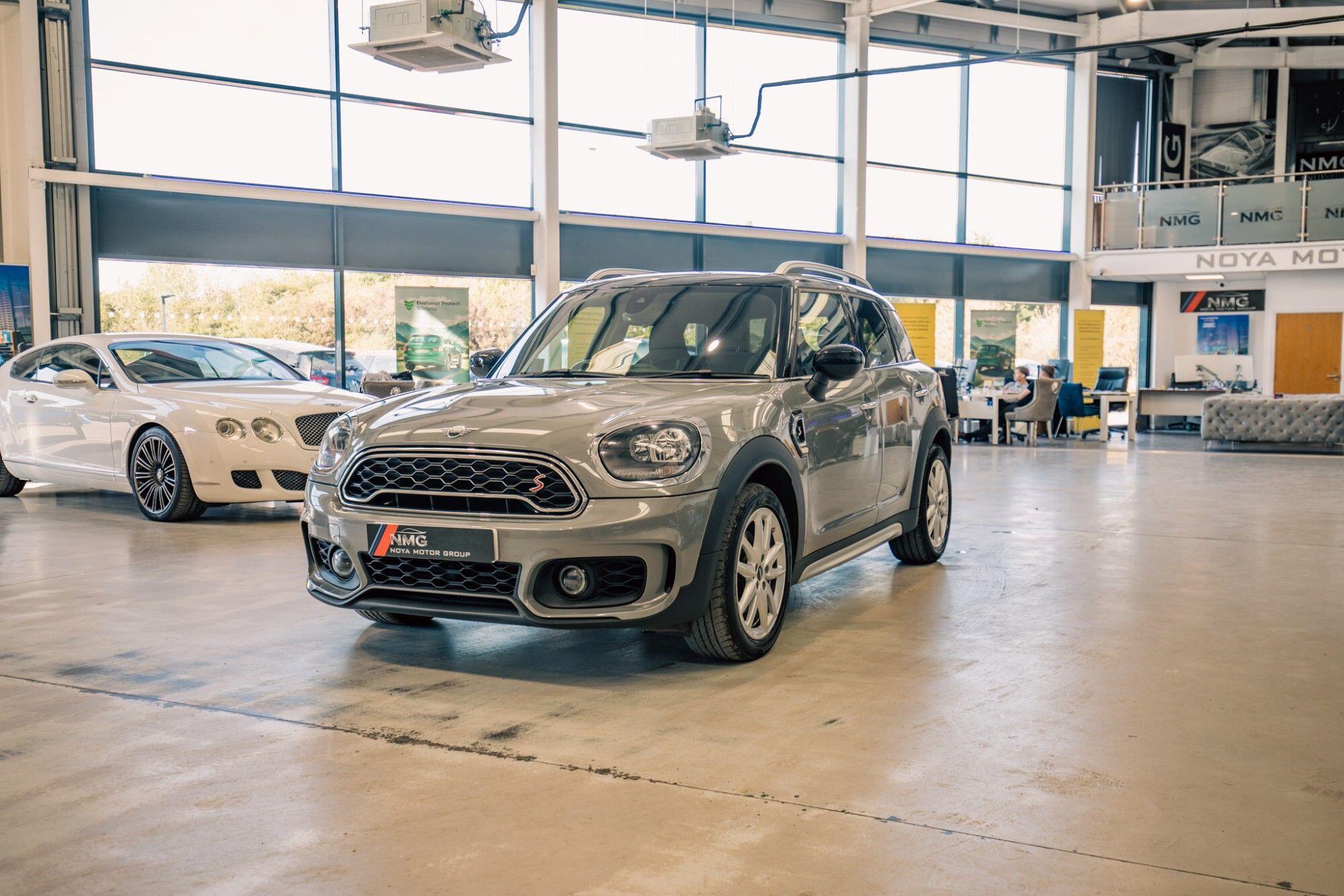 Mini Countryman view 25